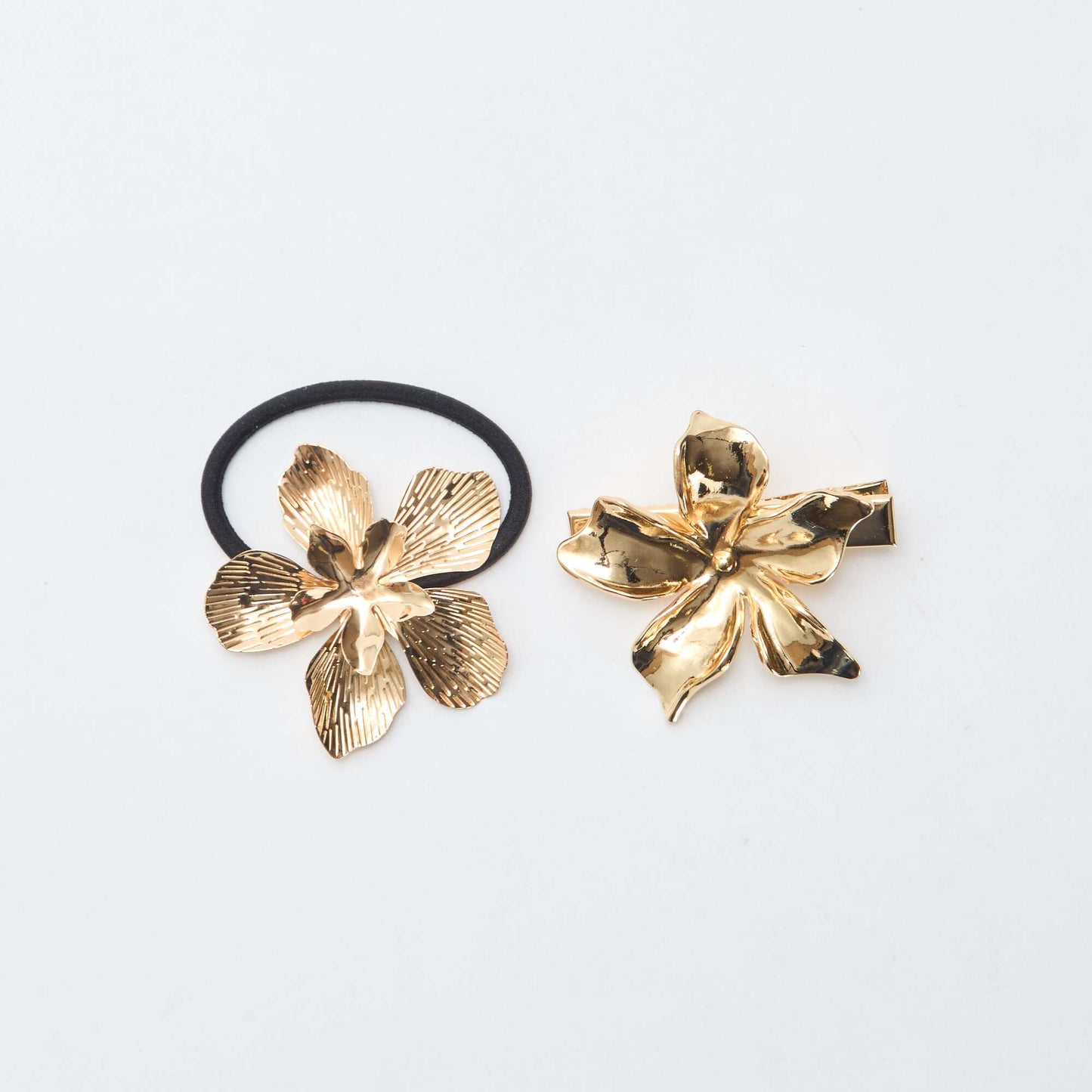Pinzas de cocodrilo con forma de flor doradas AMARILLO