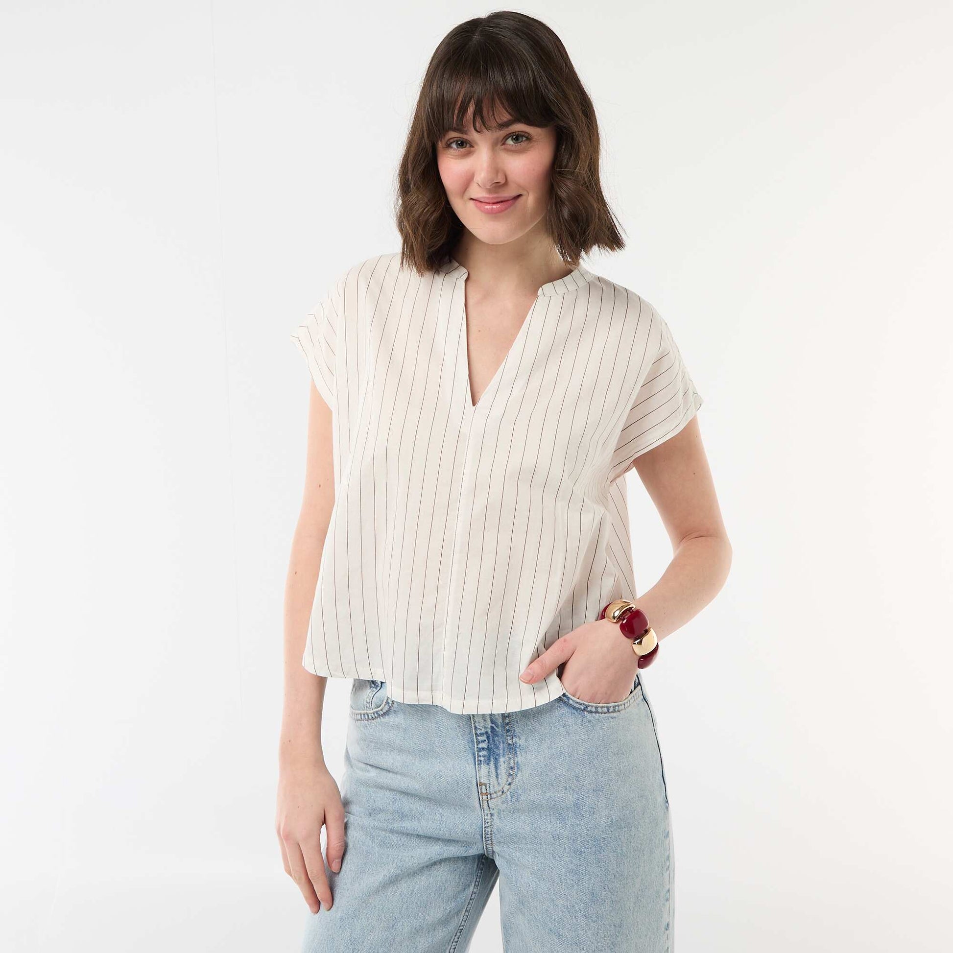 Blusa de manga corta con cuello en pico BLANCO