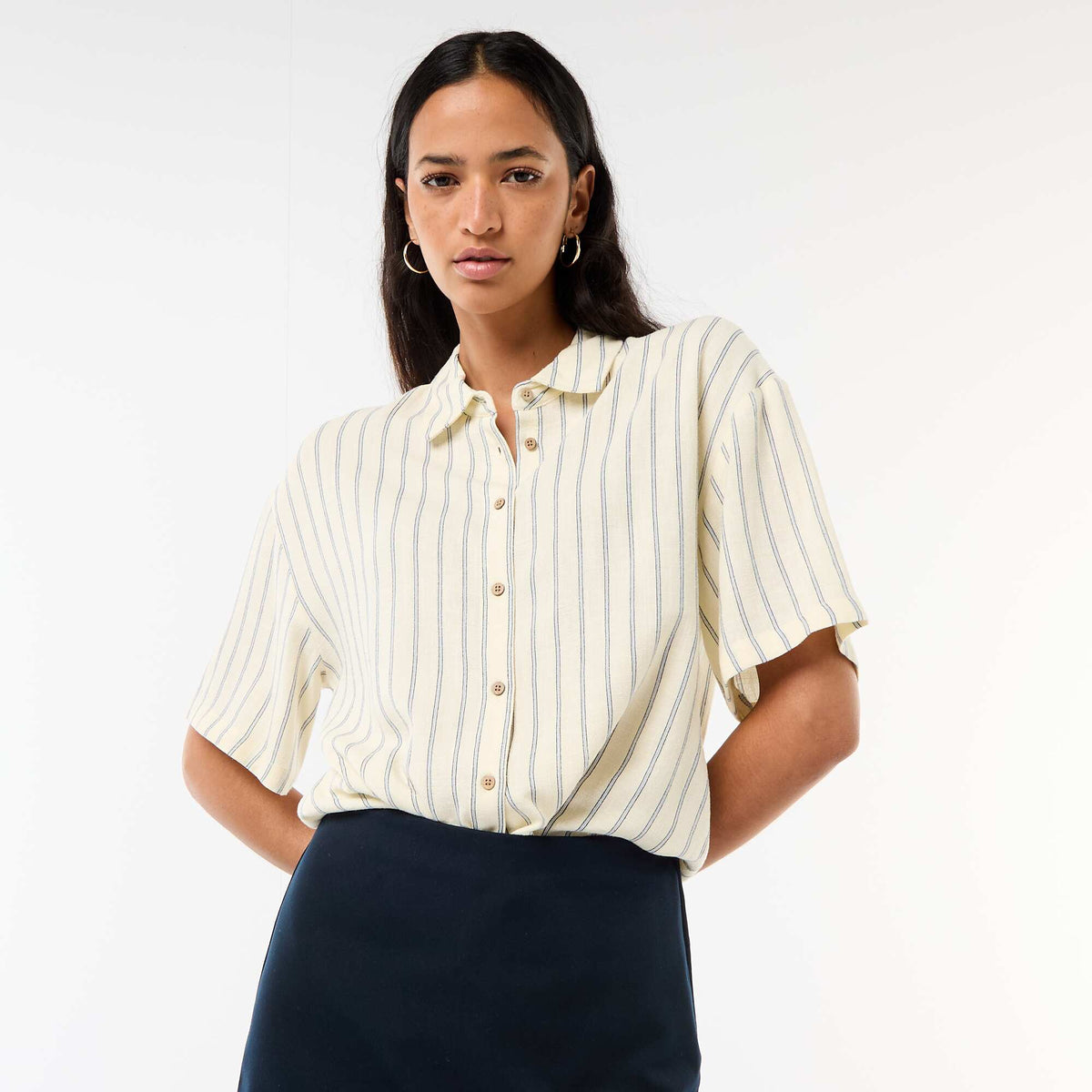 Camisa lisa de manga corta AMARILLO