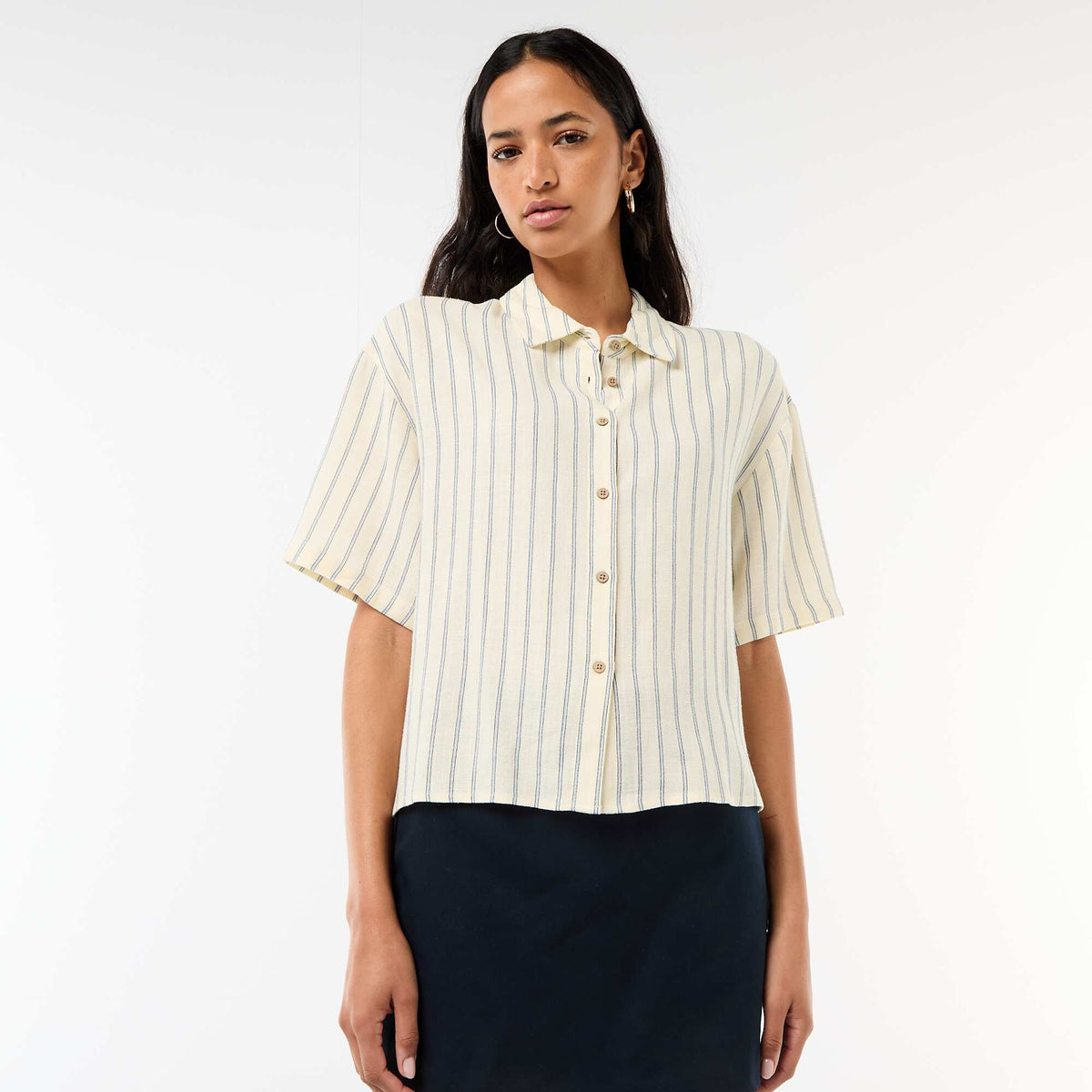 Camisa lisa de manga corta AMARILLO