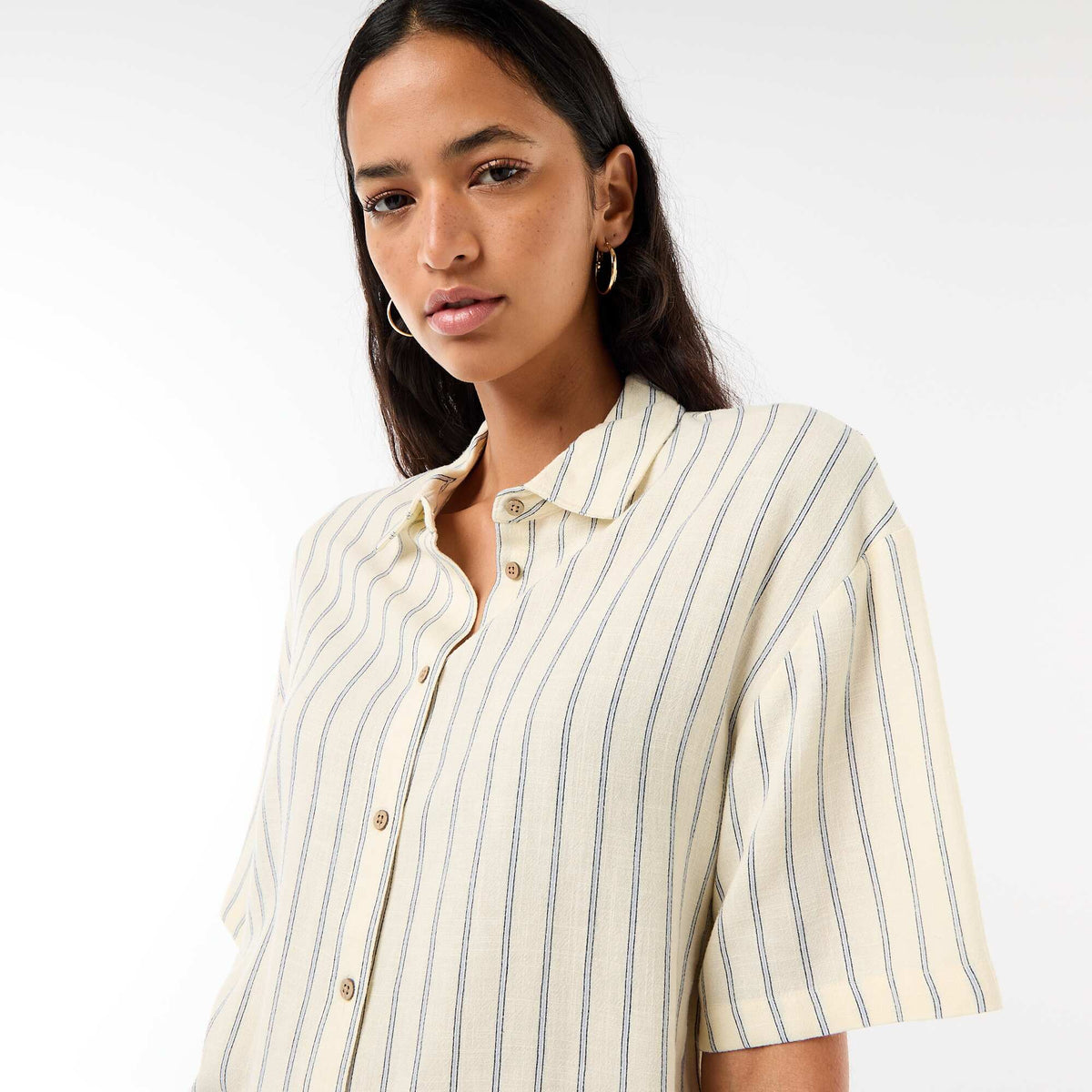 Camisa lisa de manga corta AMARILLO