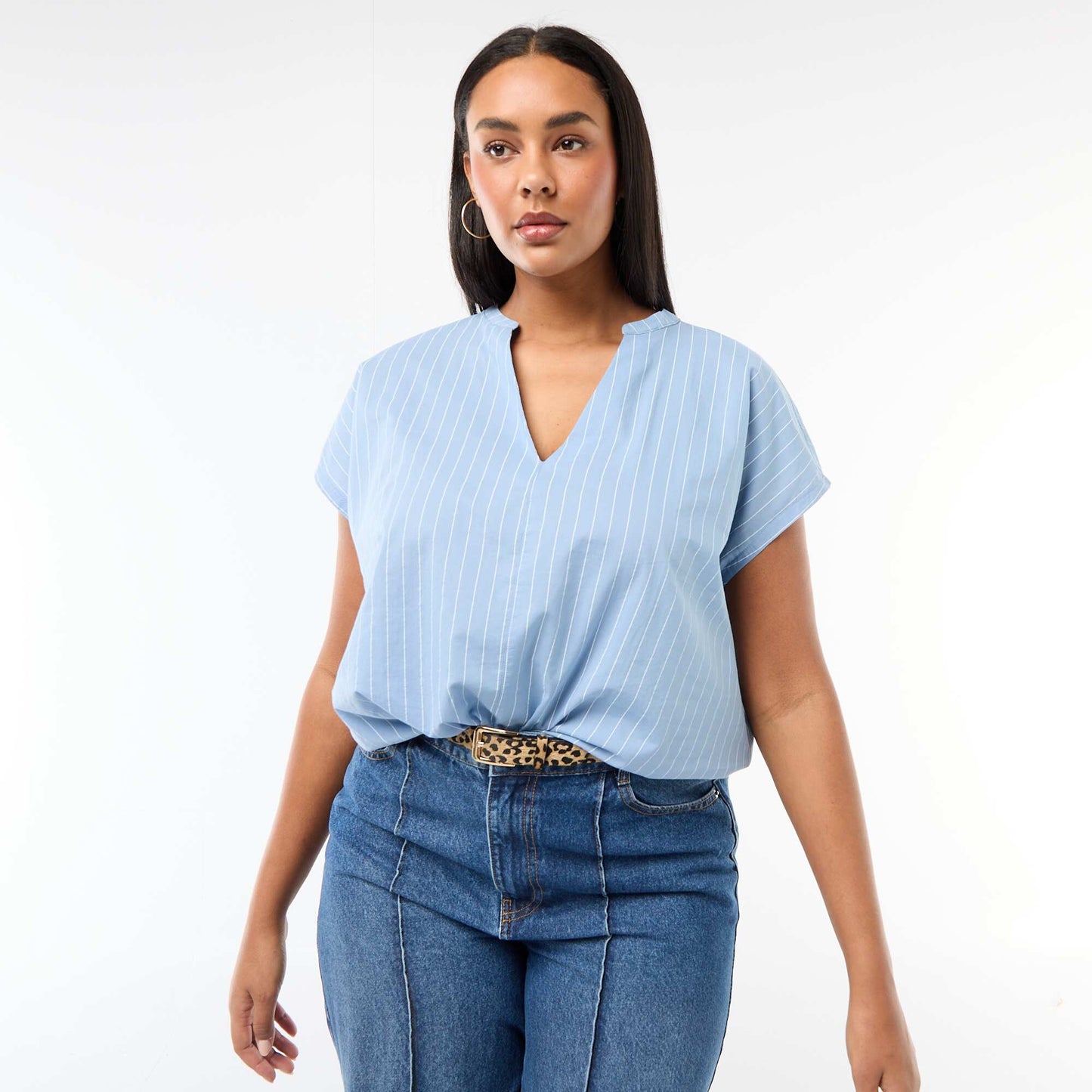 Blusa ligera de manga corta AZUL