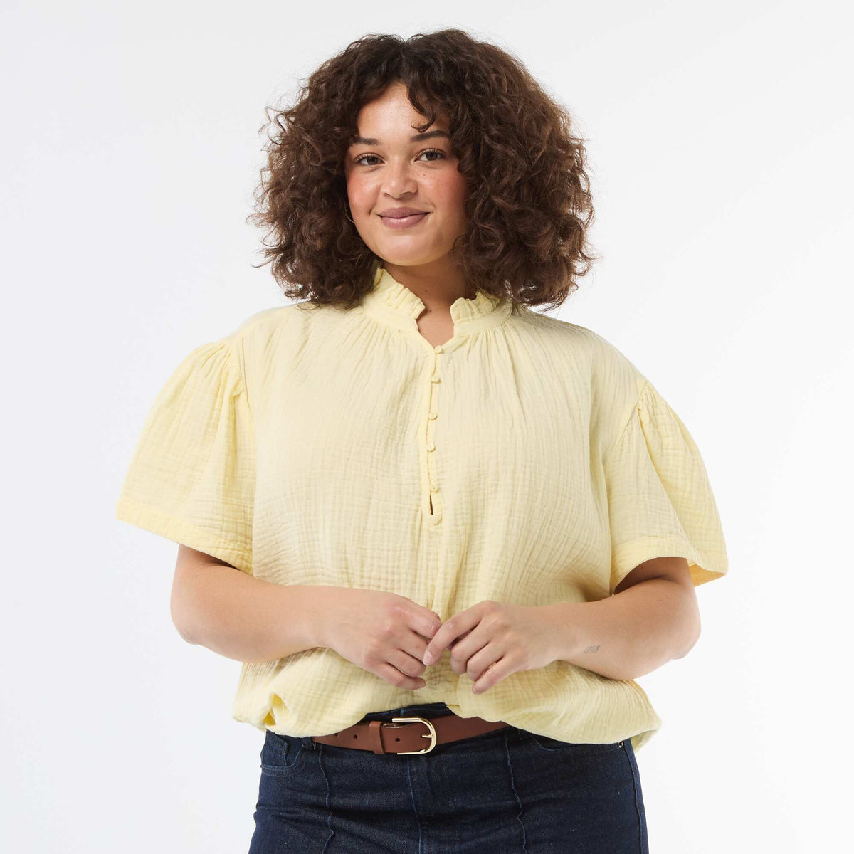 Blusa de gasa de algodón con cuello fruncido AMARILLO