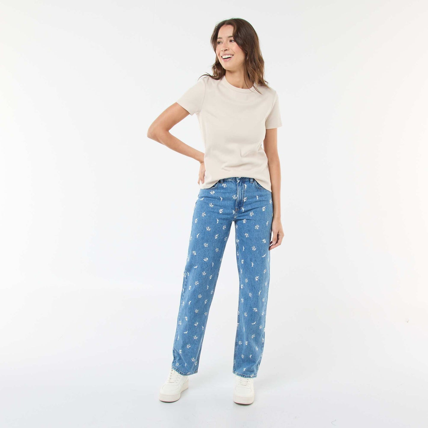 Jean regular bordado AZUL