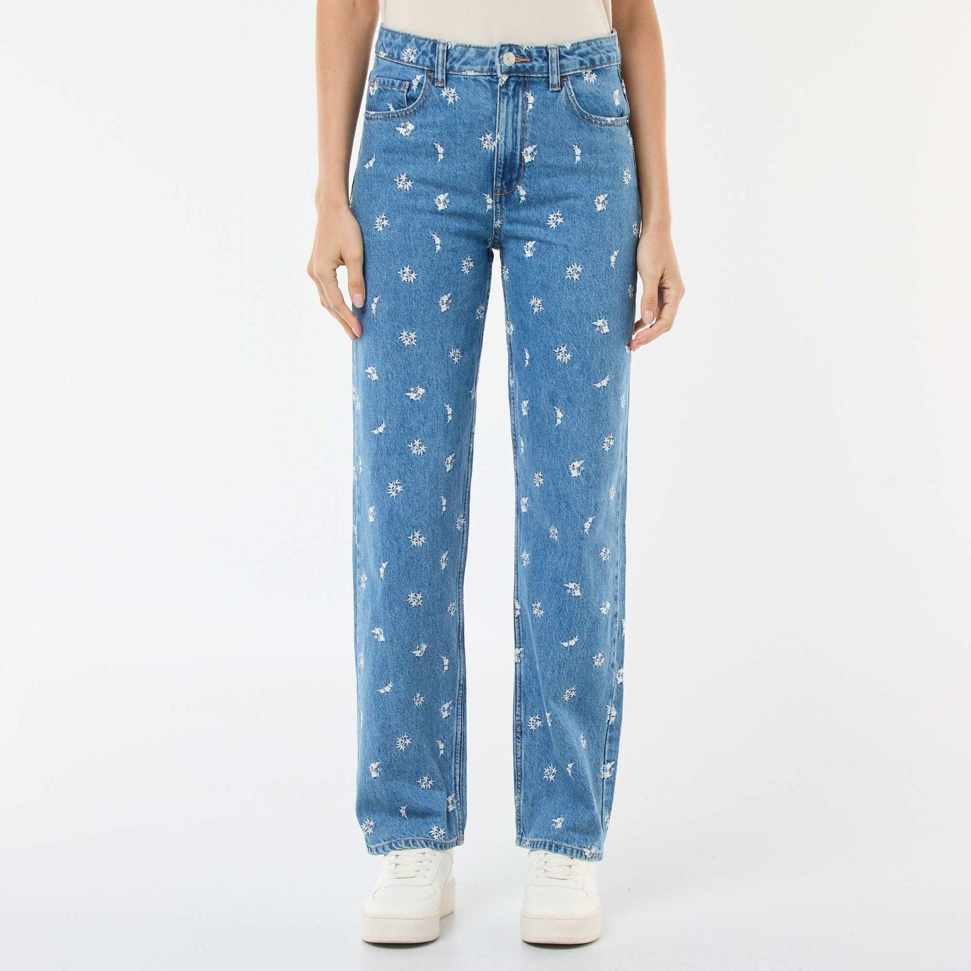 Jean regular bordado AZUL