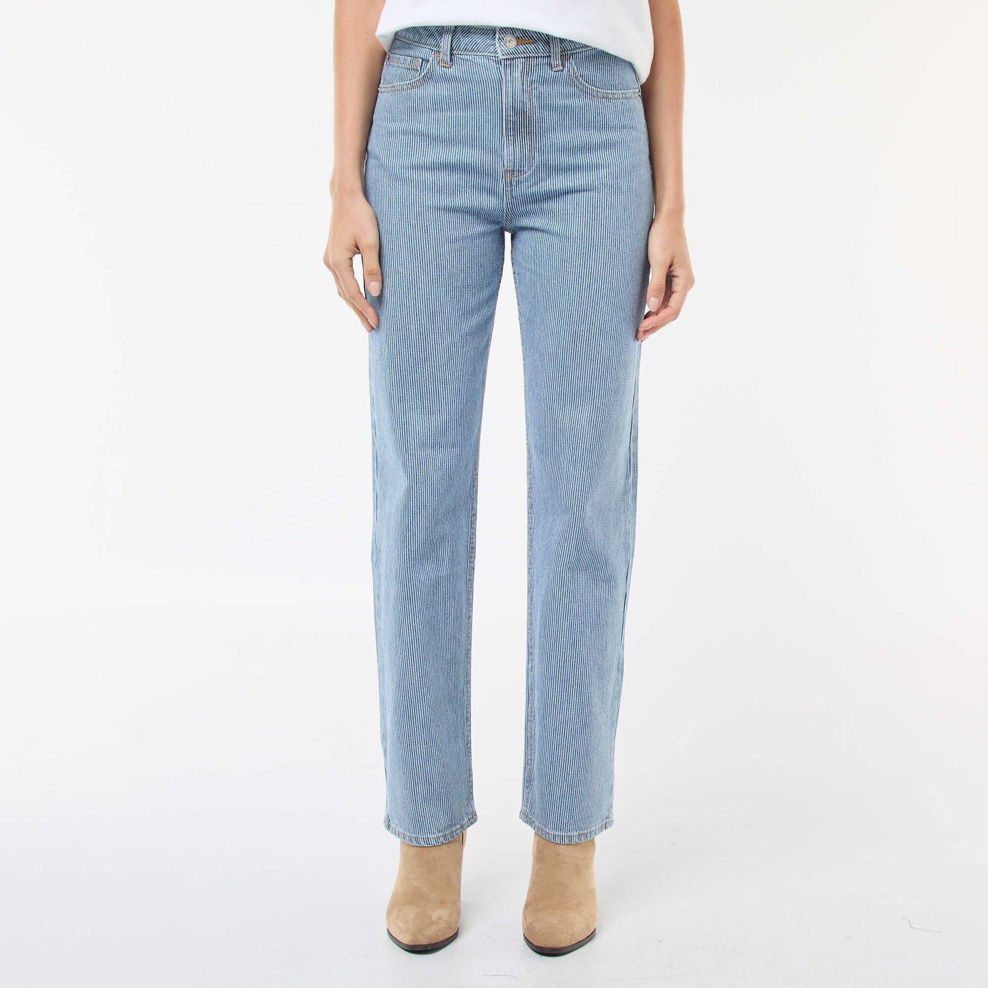 Jean regular con líneas de algodón AZUL