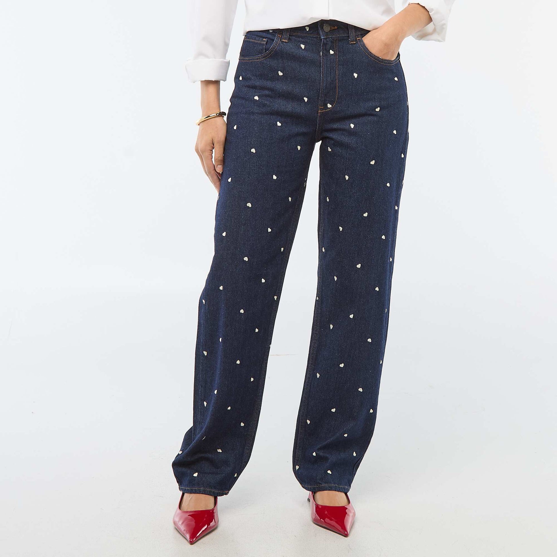 Jean regular bordado AZUL