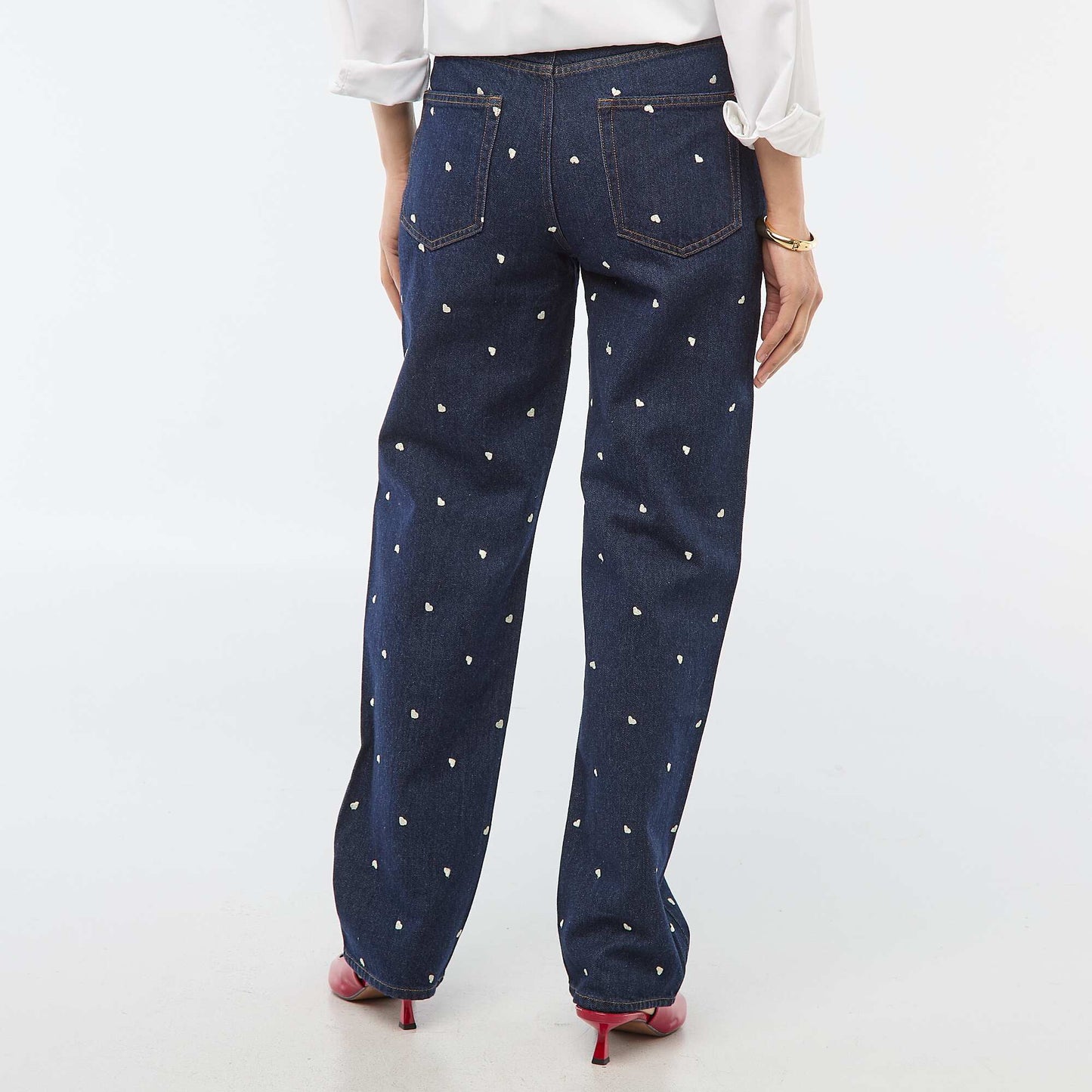 Jean regular bordado AZUL