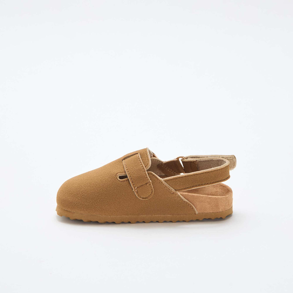 Zuecos de antelina con velcro MARRON