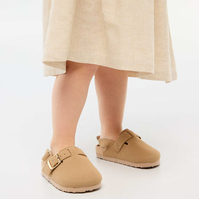 Zuecos de antelina con velcro BEIGE
