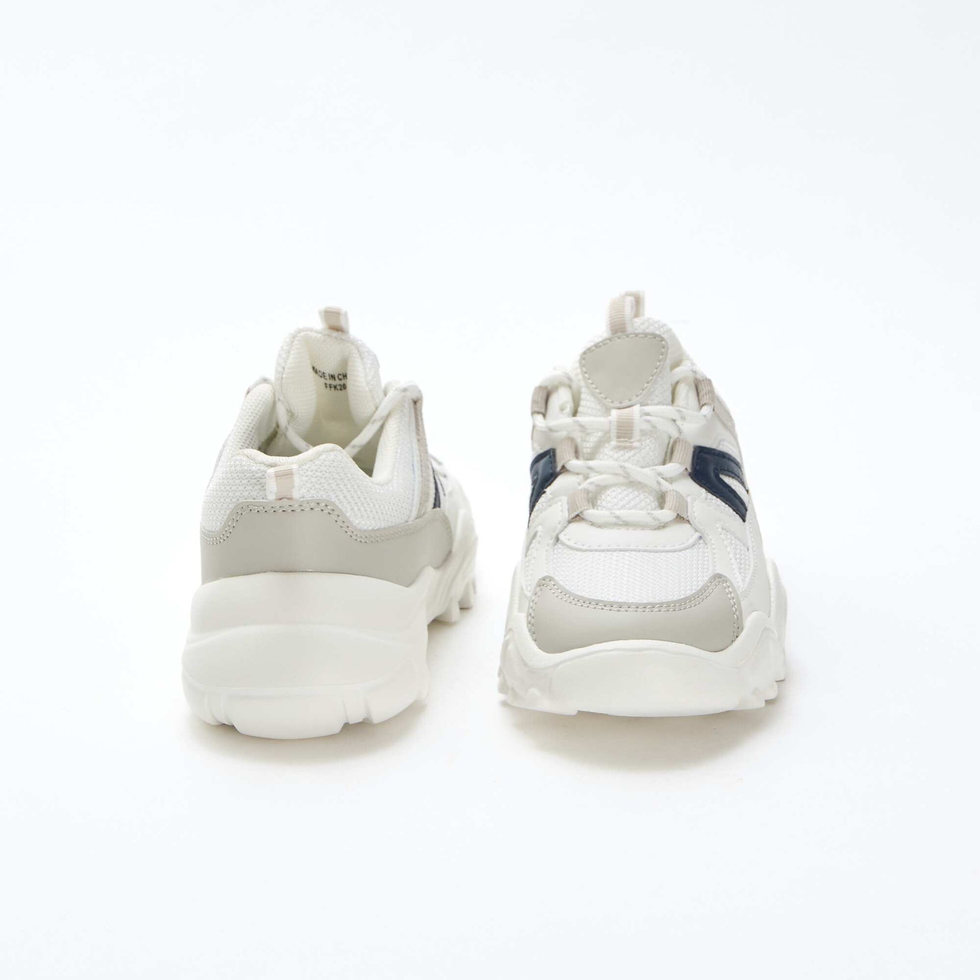 Zapatillas bajas estilo running GRIS