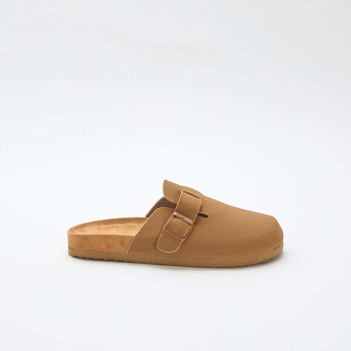 Zuecos mules efecto ante MARRON