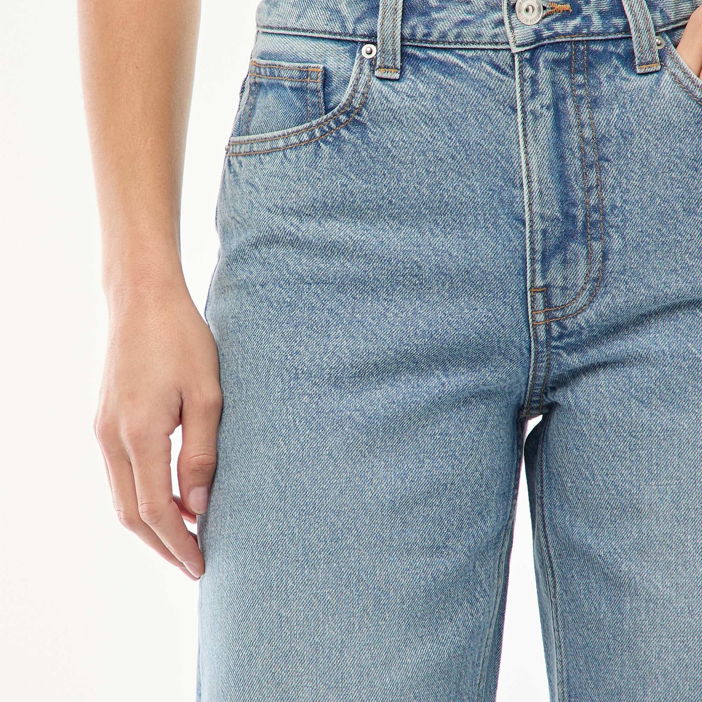 Jean de tiro alto corte flare/bootcut AZUL