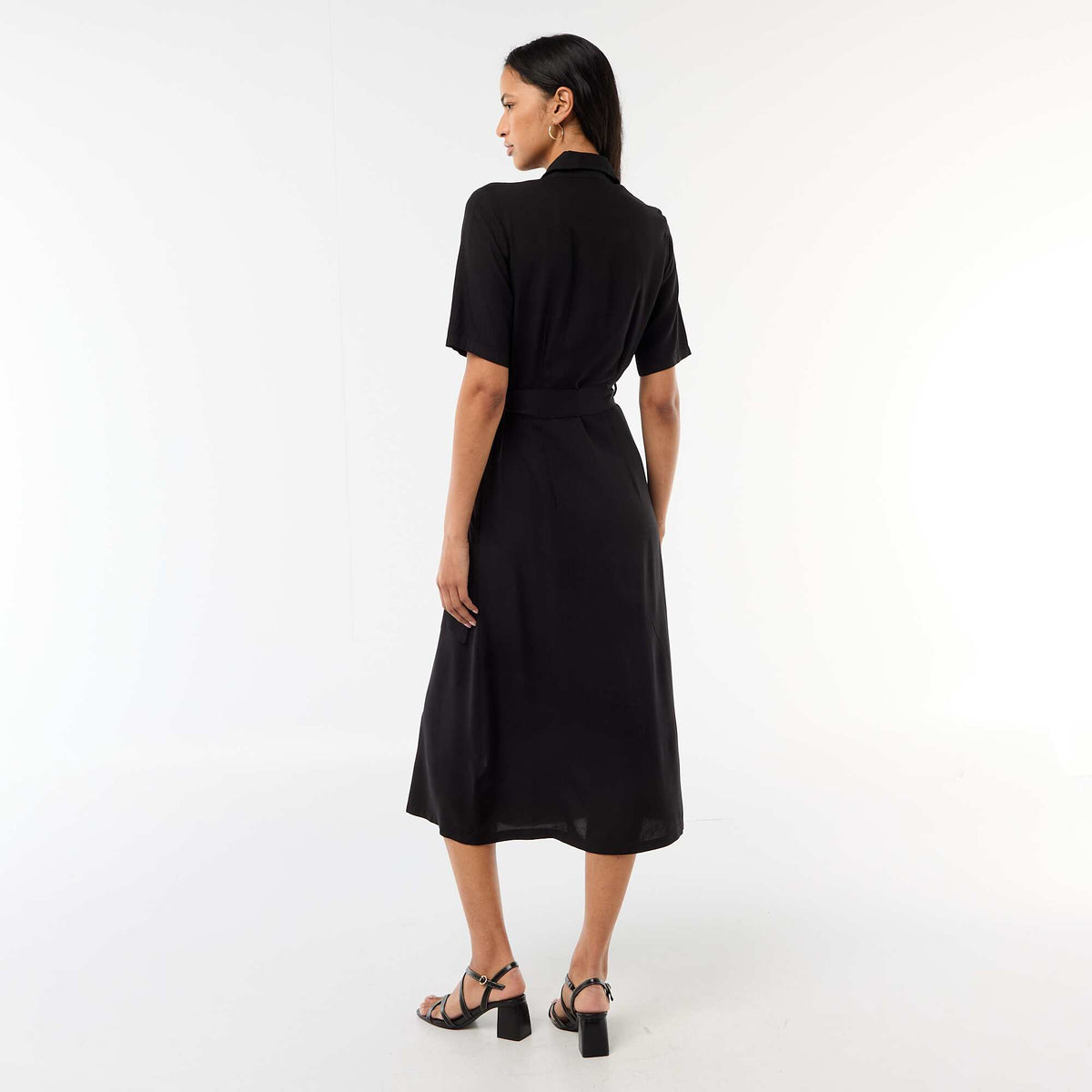 Vestido largo estilo camisa con cinturón para anudar NEGRO