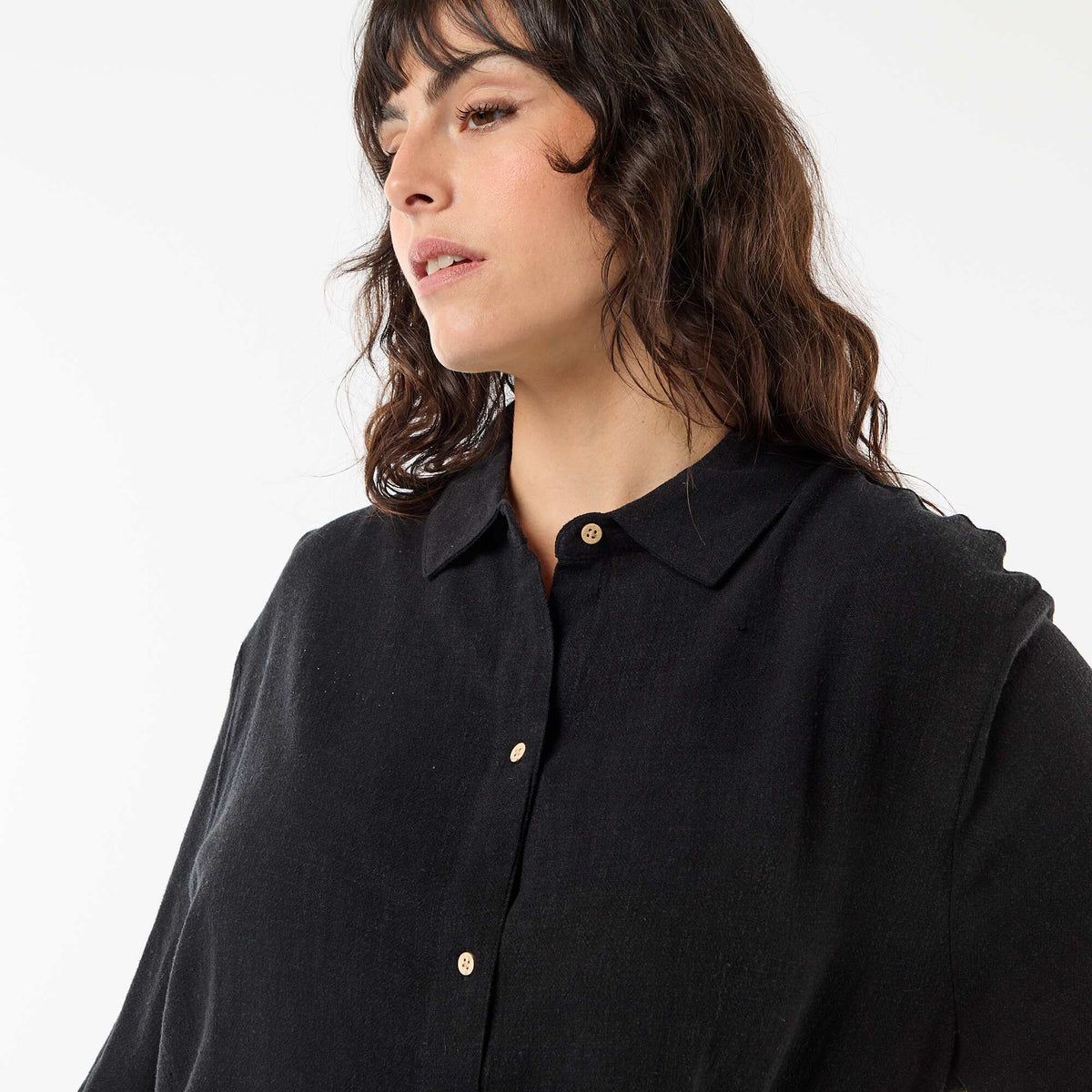 Camisa de manga corta abotonada NEGRO