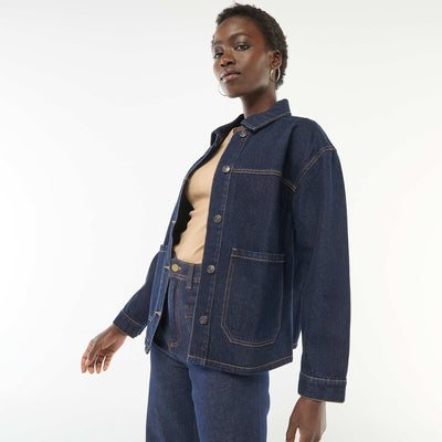 Campera vaquera con bolsillos de parche AZUL