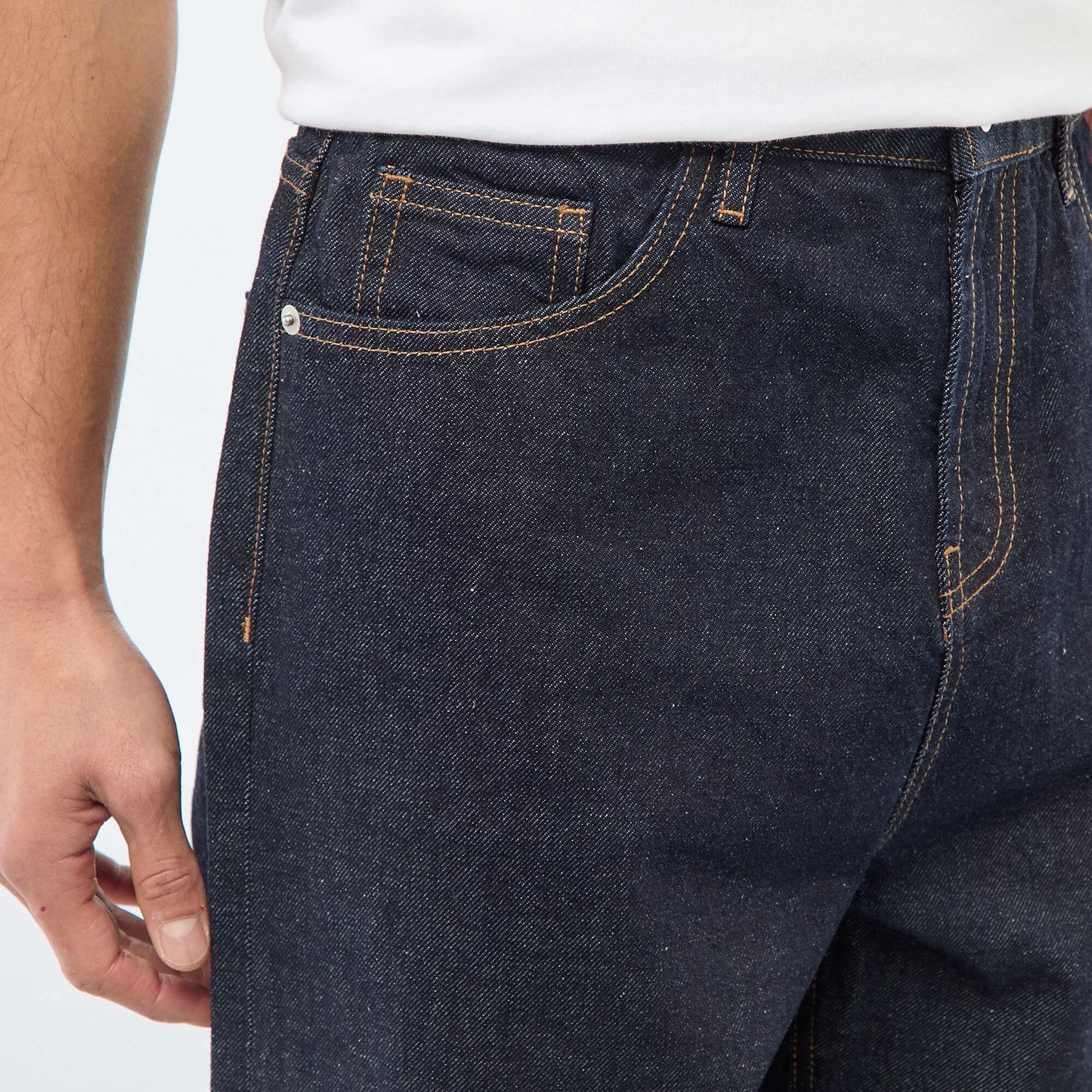 Jean regular con bajo vuelto - L32 AZUL
