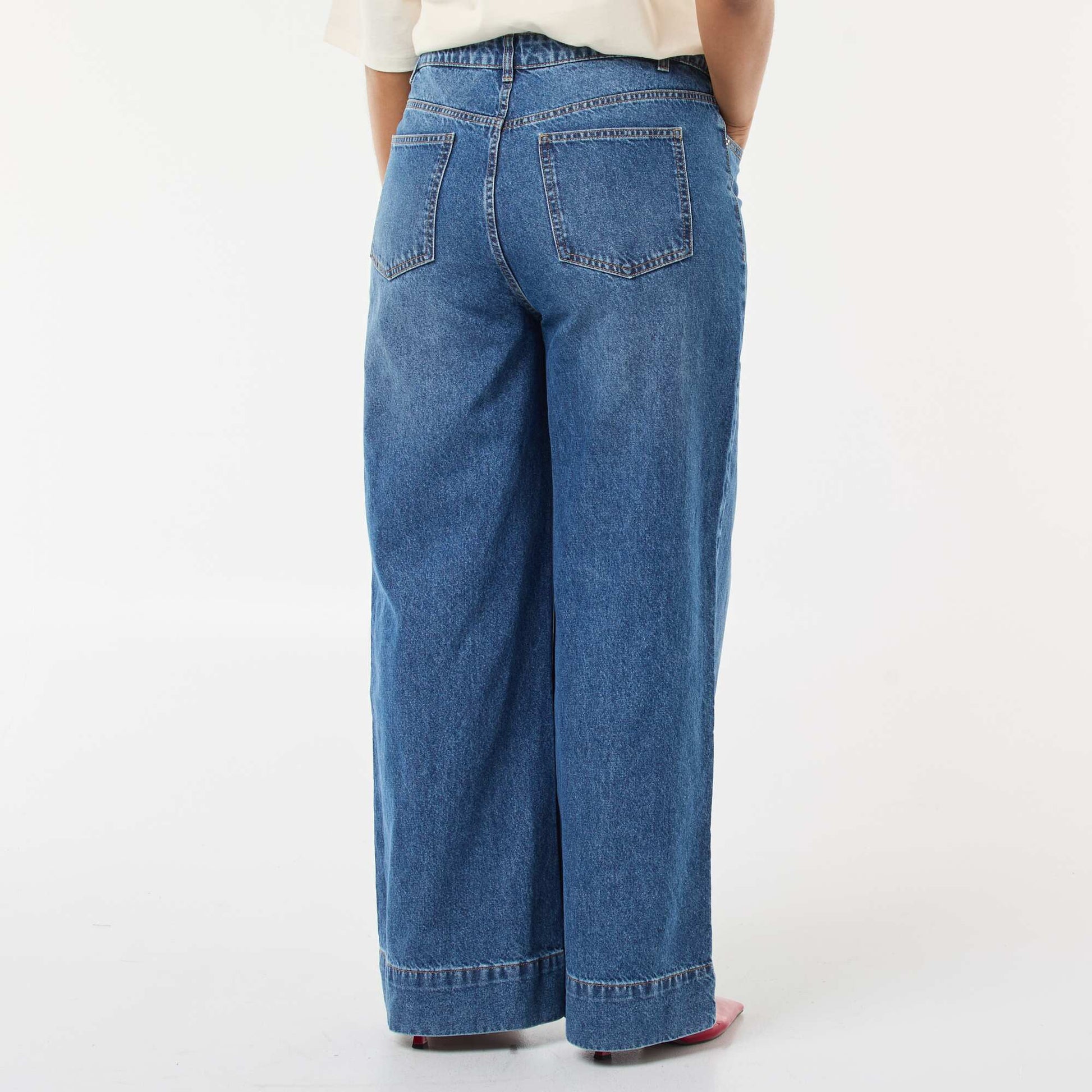 Jean wide leg de talle alto con pinzas delanteras AZUL