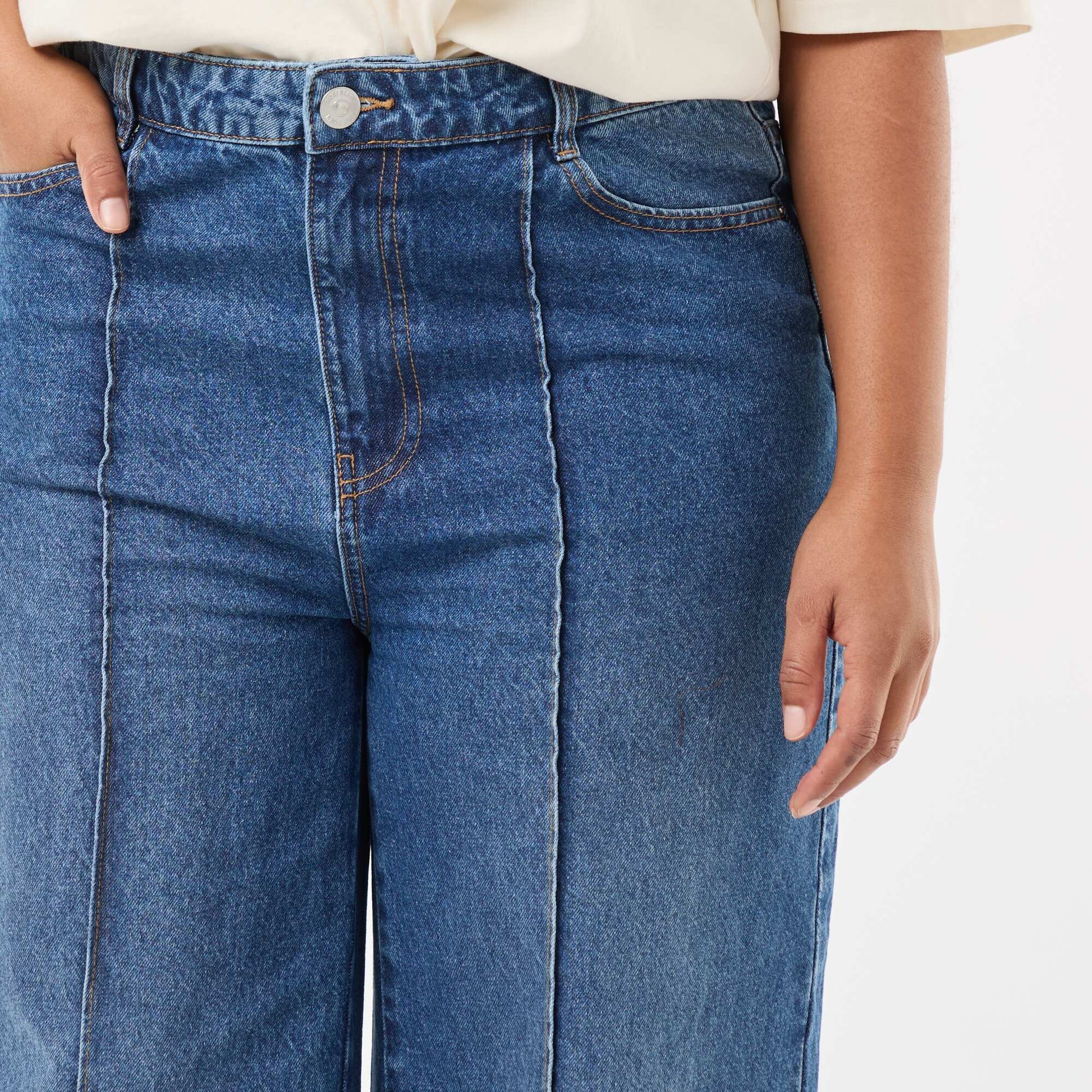 Jean wide leg de talle alto con pinzas delanteras AZUL