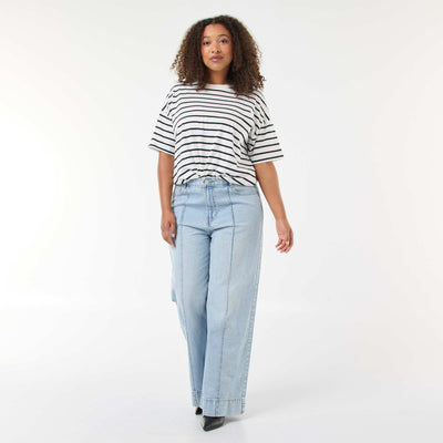 Jean wide leg de talle alto con pinzas delanteras AZUL