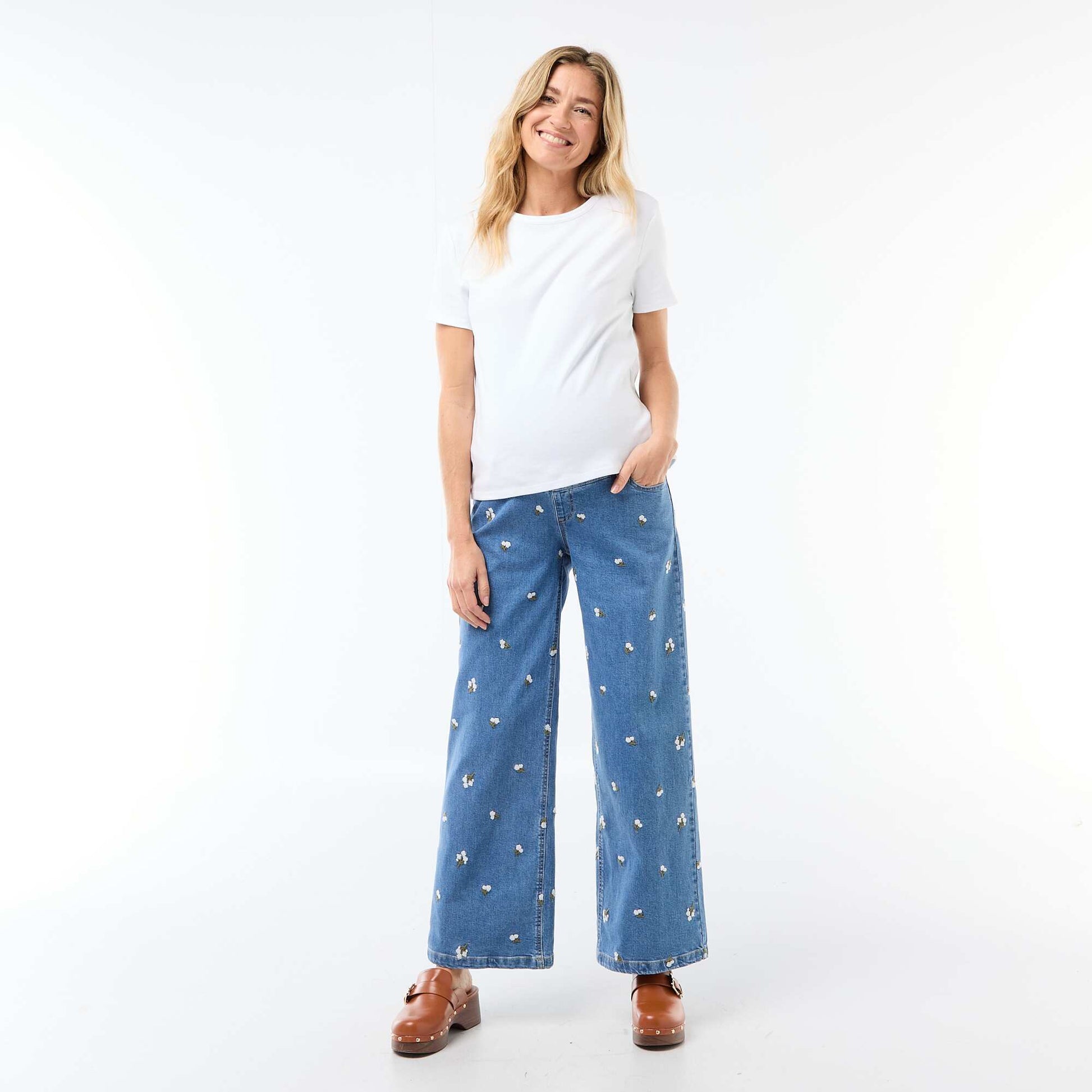 Pantalón de embarazo con cinturón elástico y motivo bordado AZUL