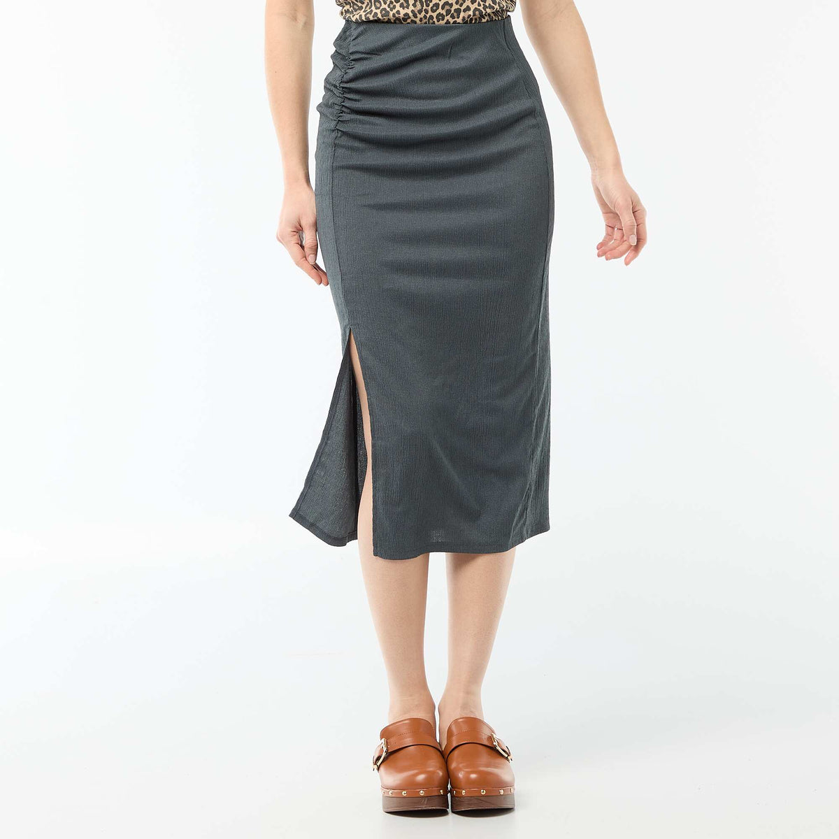 Falda midi de punto texturizado GRIS