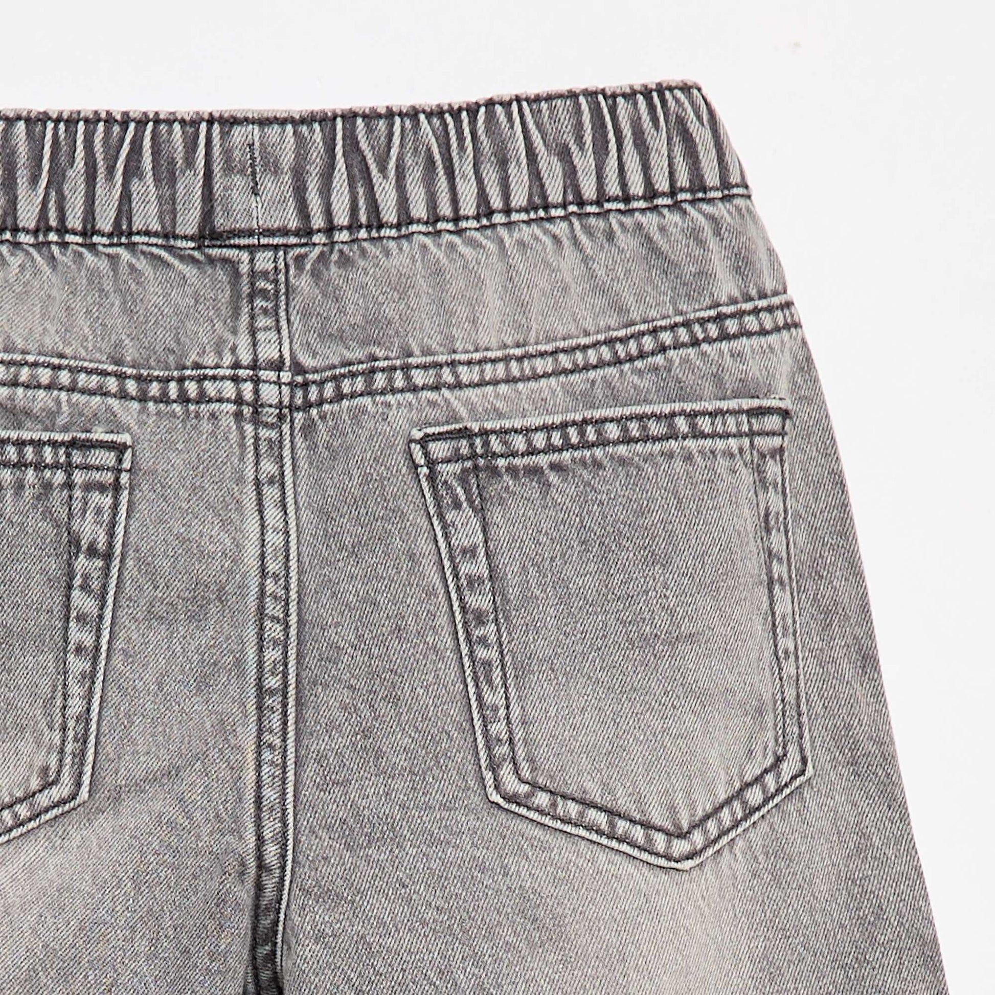 Pantalón corto jean elástico GRIS