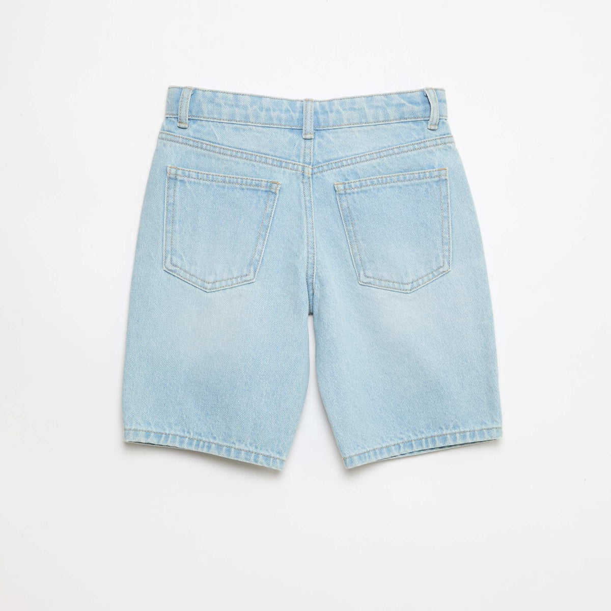 Jean bermuda slim fit elástico de algodón AZUL CIELO