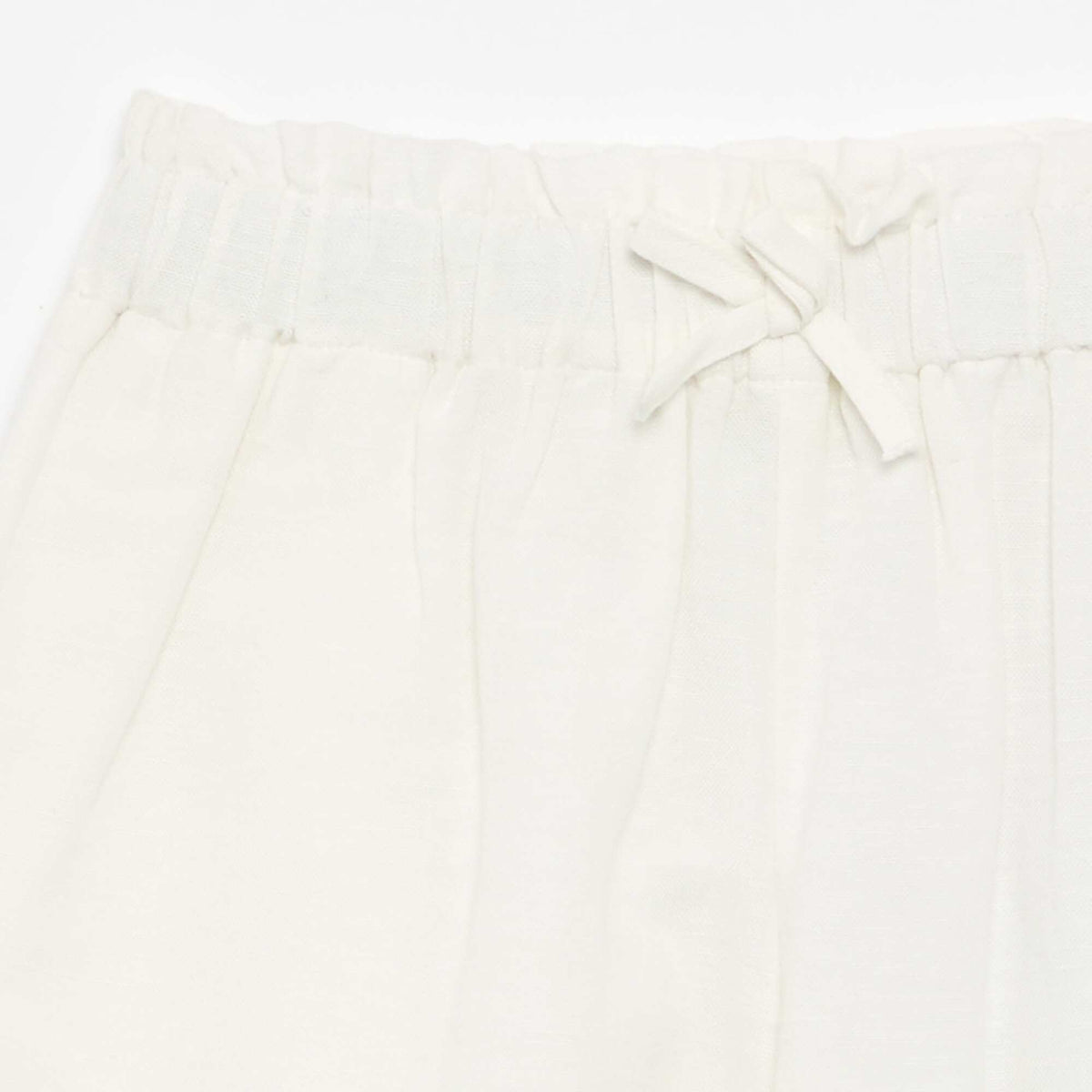 Pantalón corto liso con lazo de fantasía BLANCO