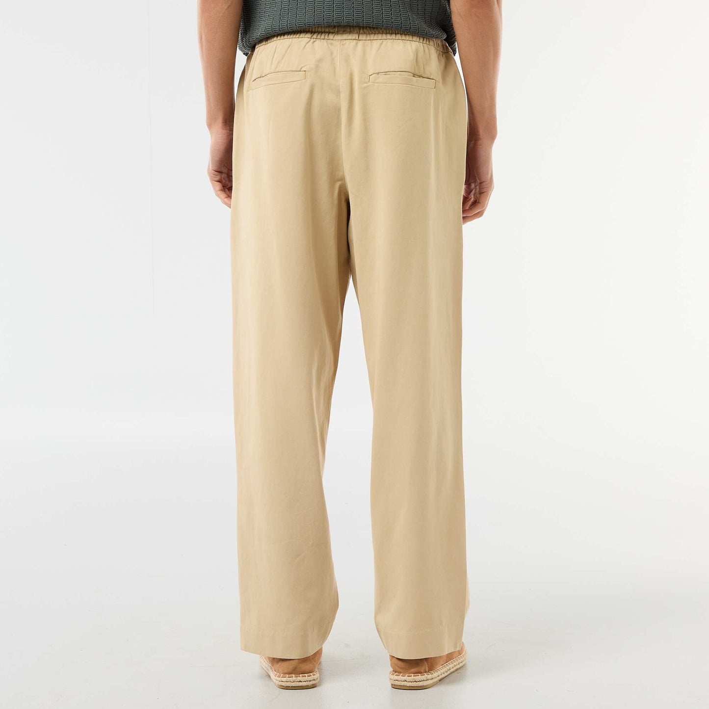 Jean con cinturón elástico BEIGE