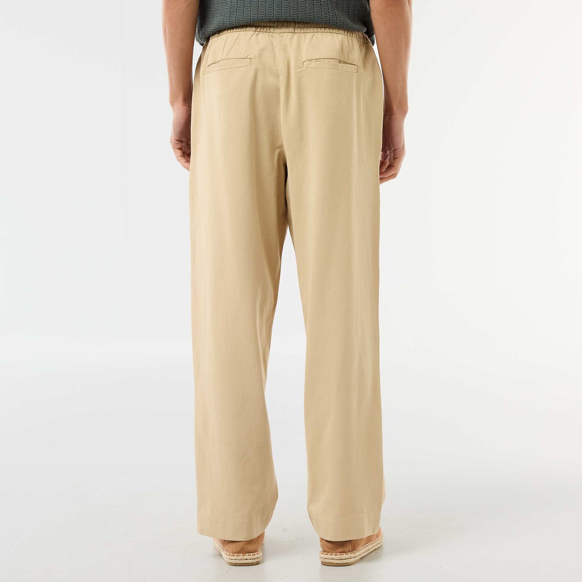 Jean con cinturón elástico BEIGE