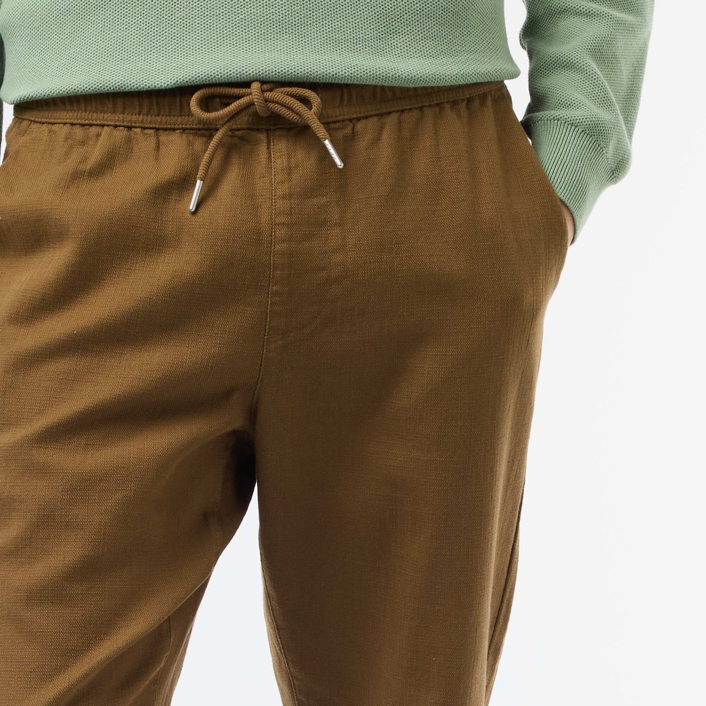 Pantalón recto con cintura elástica MARRON