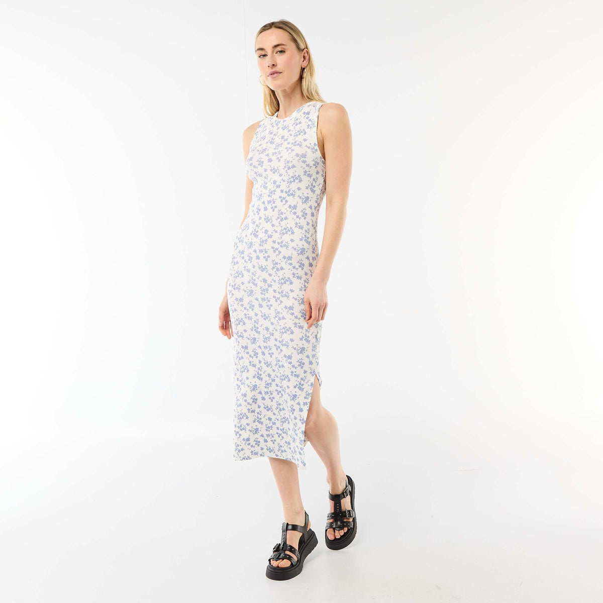 Vestido midi de canalé sin mangas BEIGE