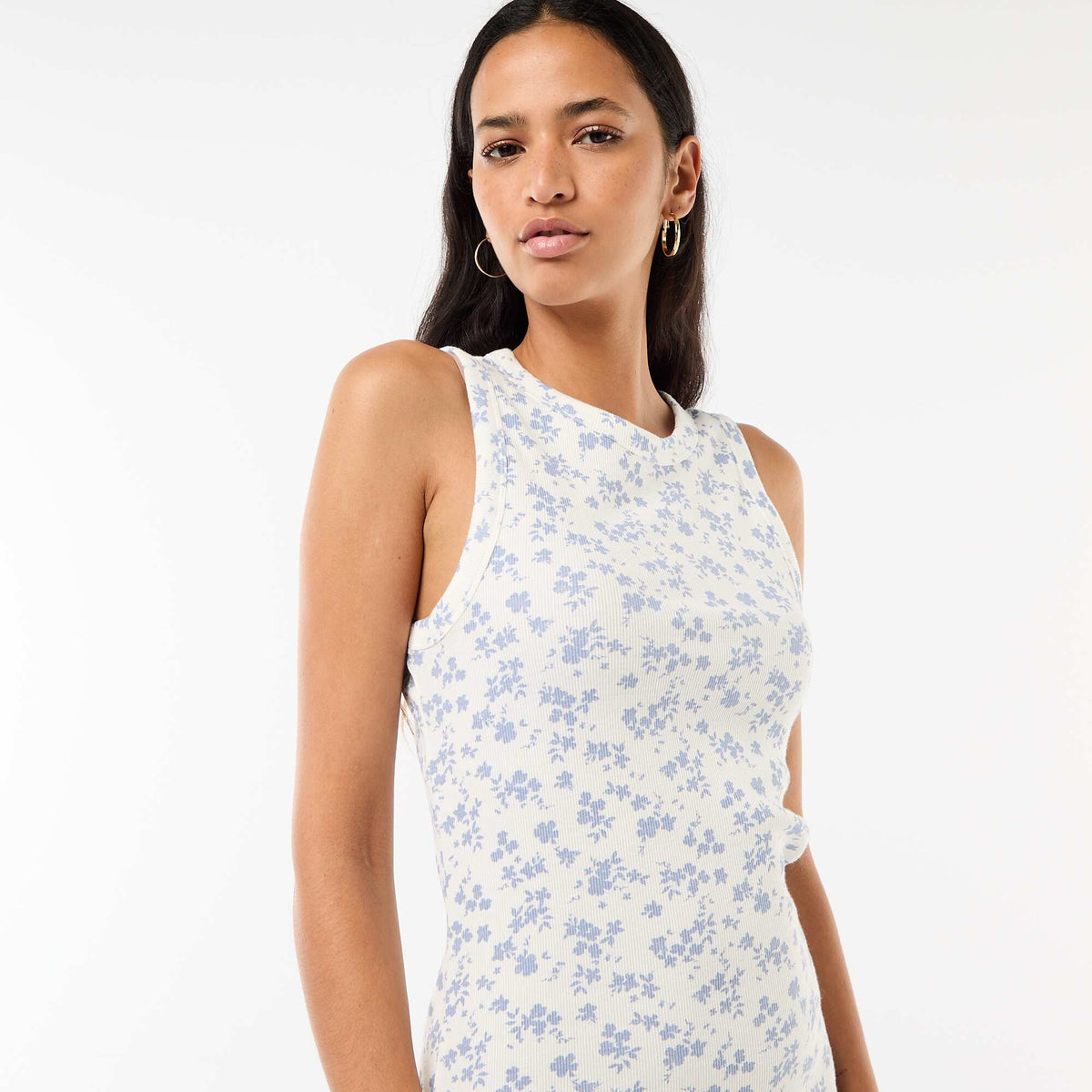 Vestido midi de canalé sin mangas BEIGE