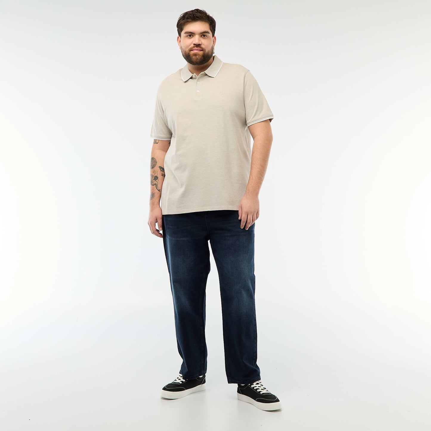 Remera corte regular BEIGE