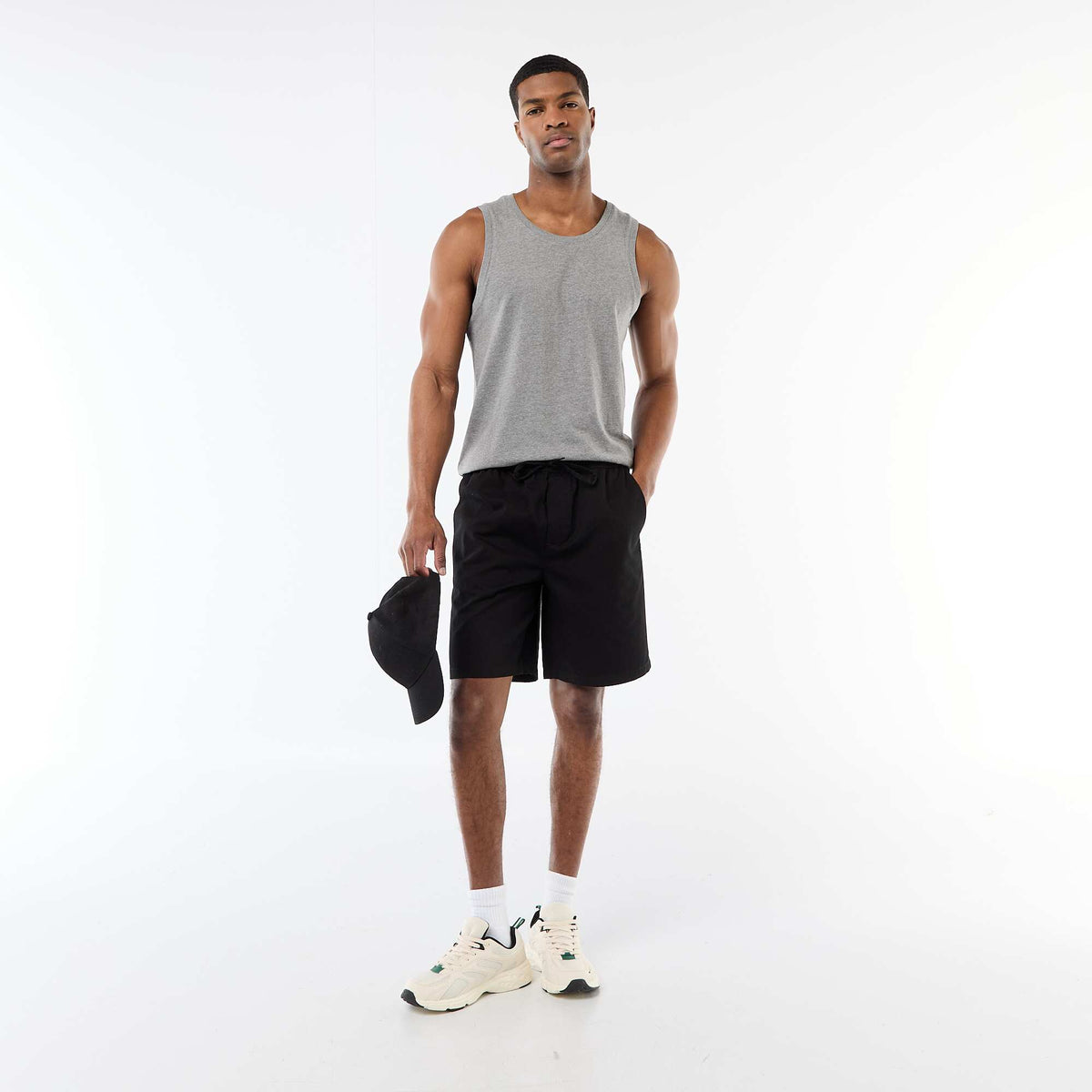 Bermuda chino liso NEGRO