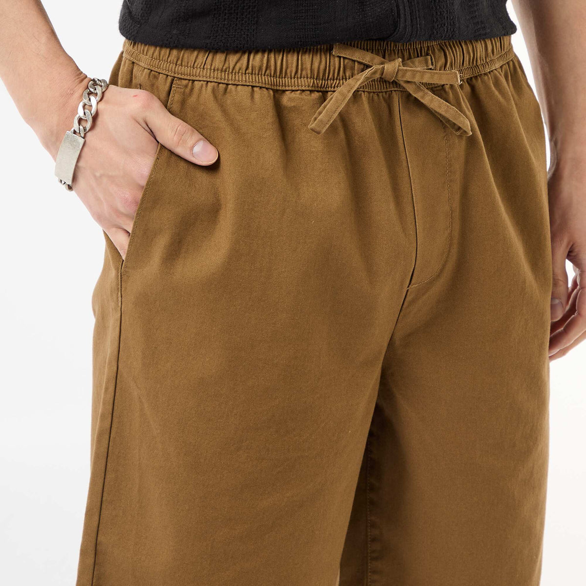 Bermuda chino liso MARRON