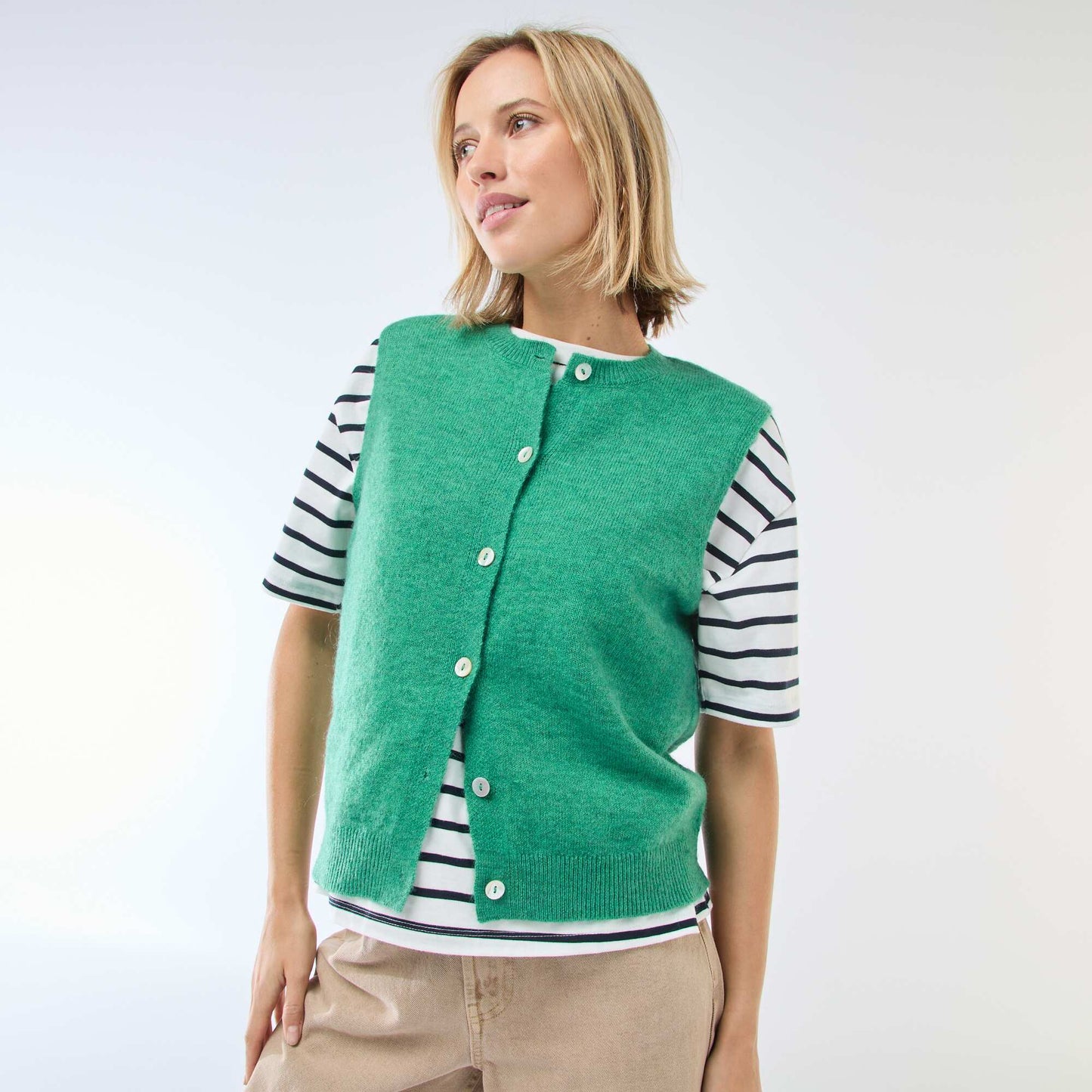 Chaleco sin mangas liso VERDE