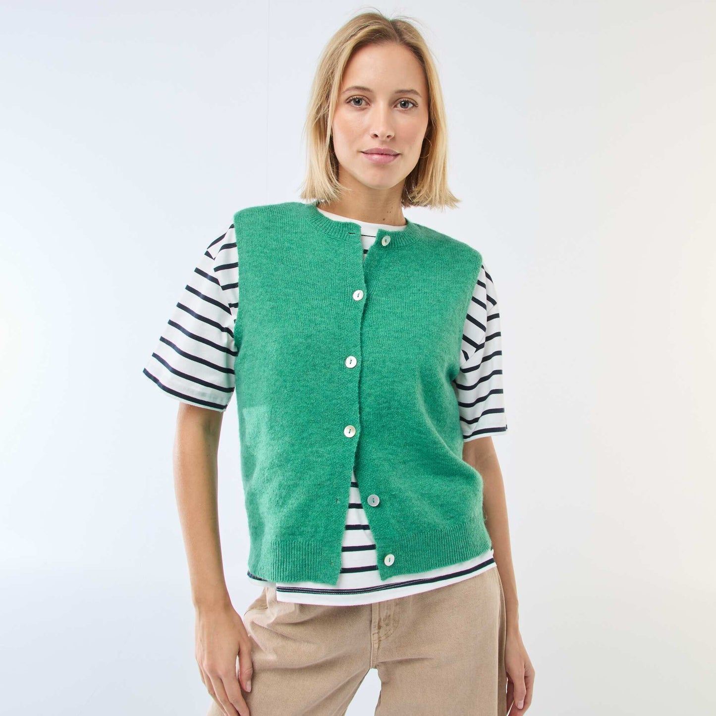 Chaleco sin mangas liso VERDE