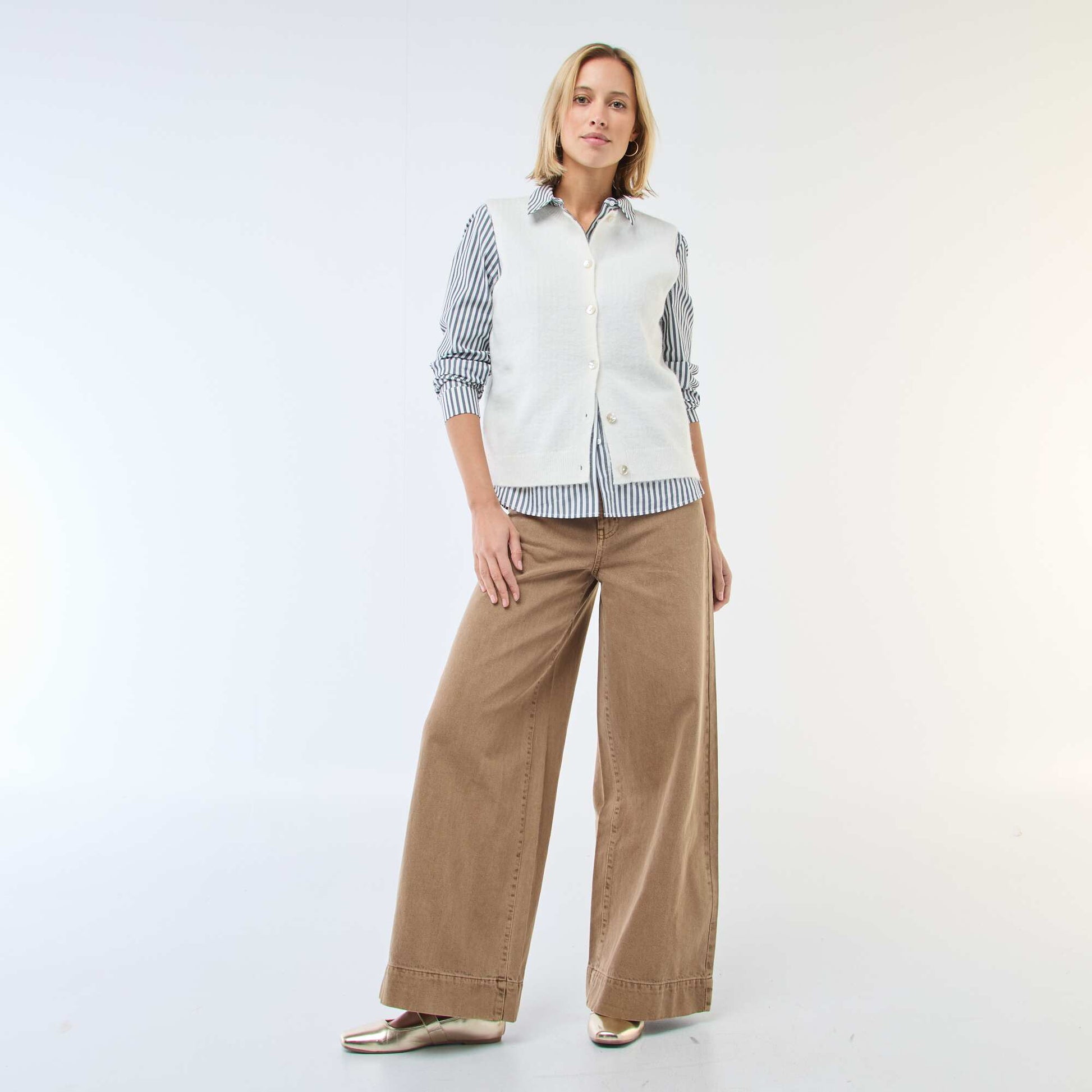 Chaleco sin mangas liso BEIGE