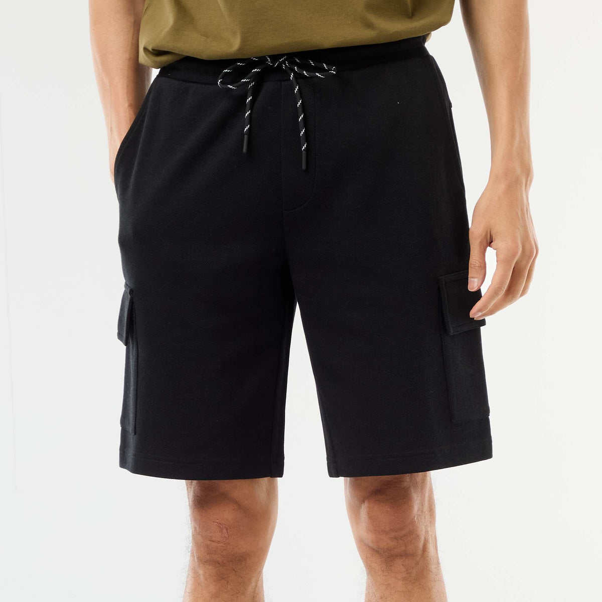 Bermuda de piqué de algodón multibolsillos NEGRO