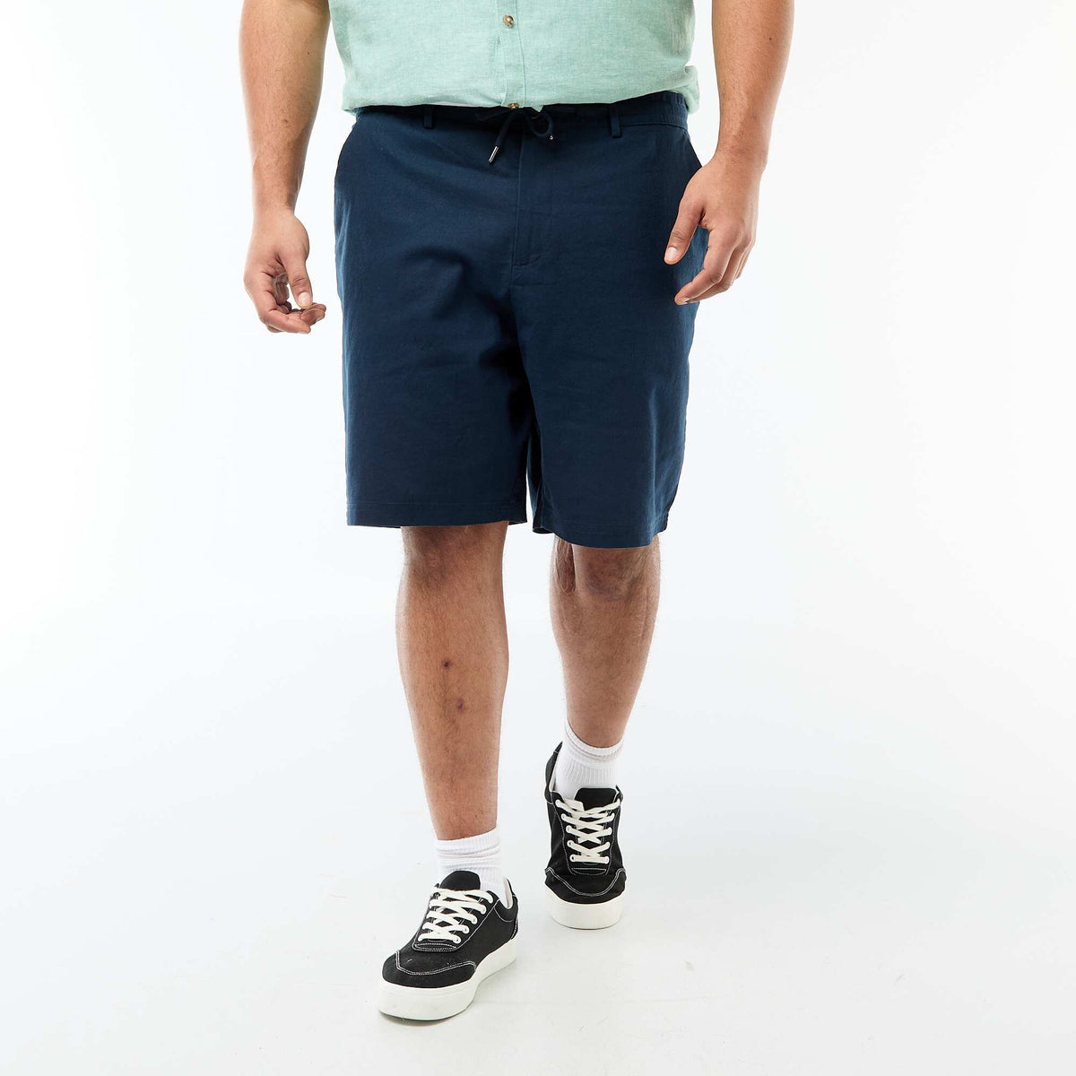 Bermuda chino con abertura abotonada + cremallera + cordones AZUL