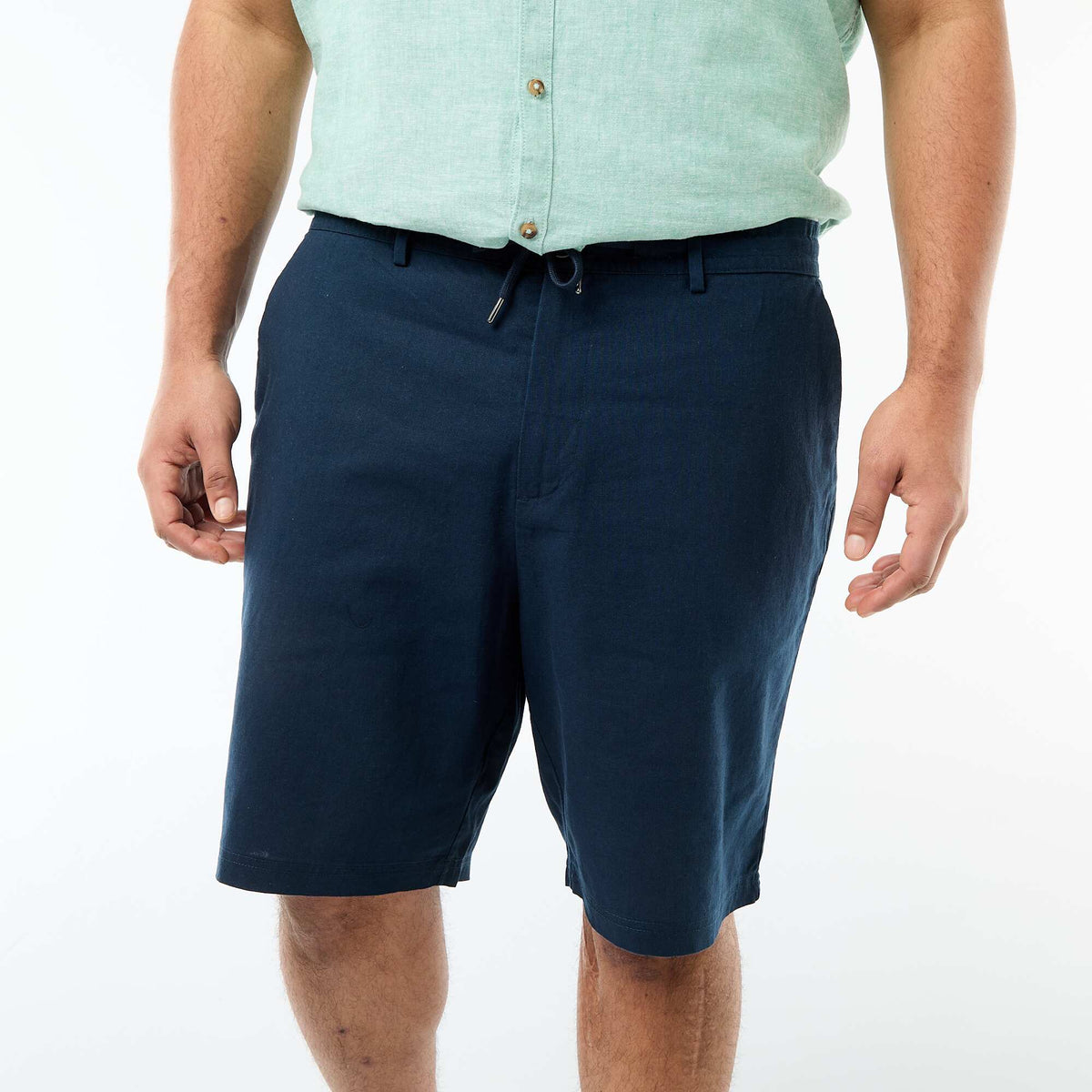 Bermuda chino con abertura abotonada + cremallera + cordones AZUL