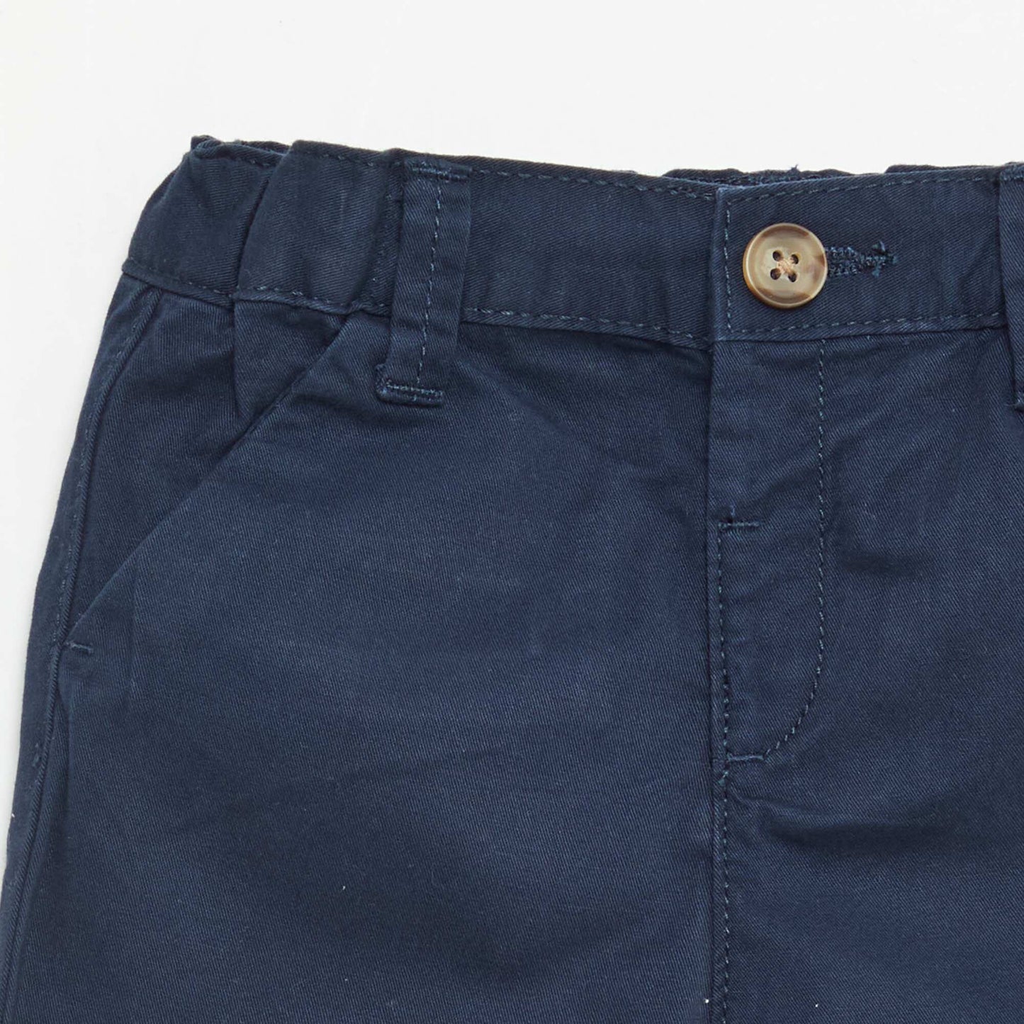 Jean corto chino con cintura ajustable AZUL MARINO