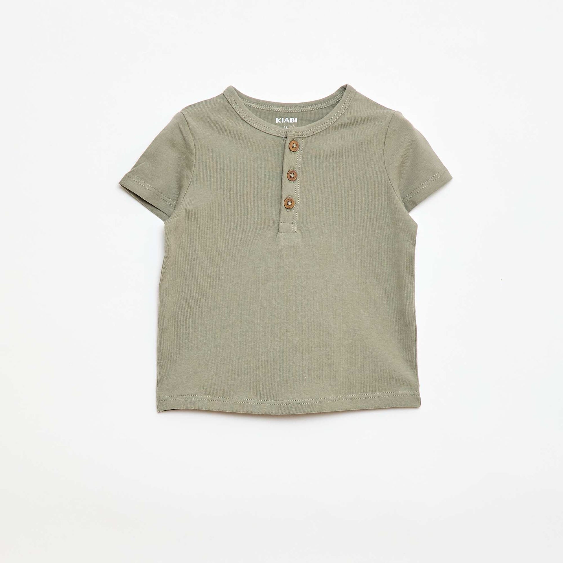 Camiseta con cuello tunecino abotonado VERDE