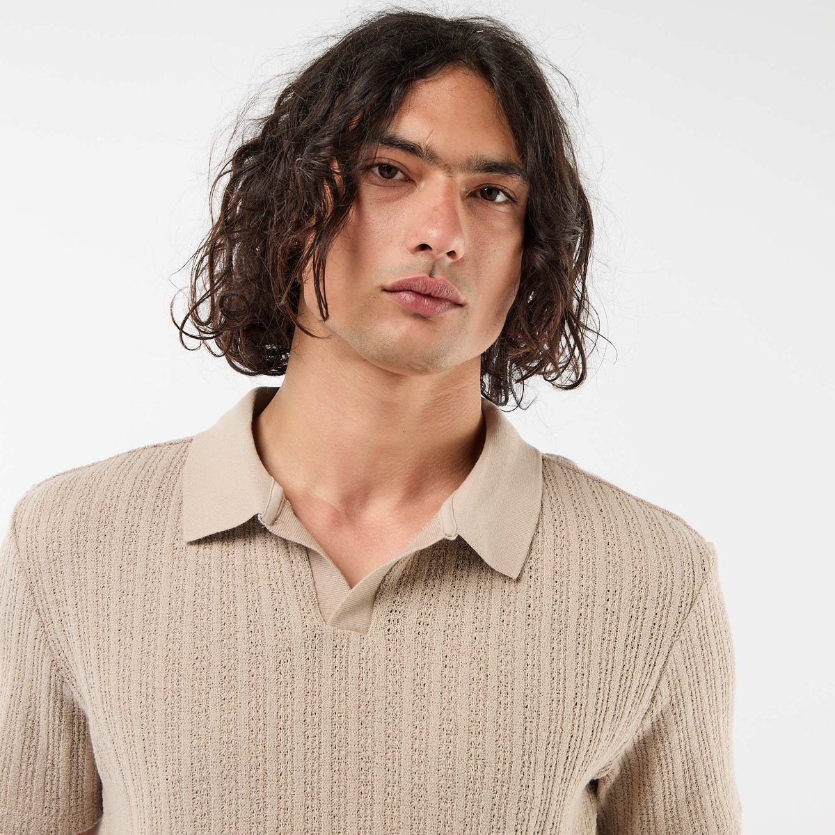 Remera de punto calado con diseño original BEIGE