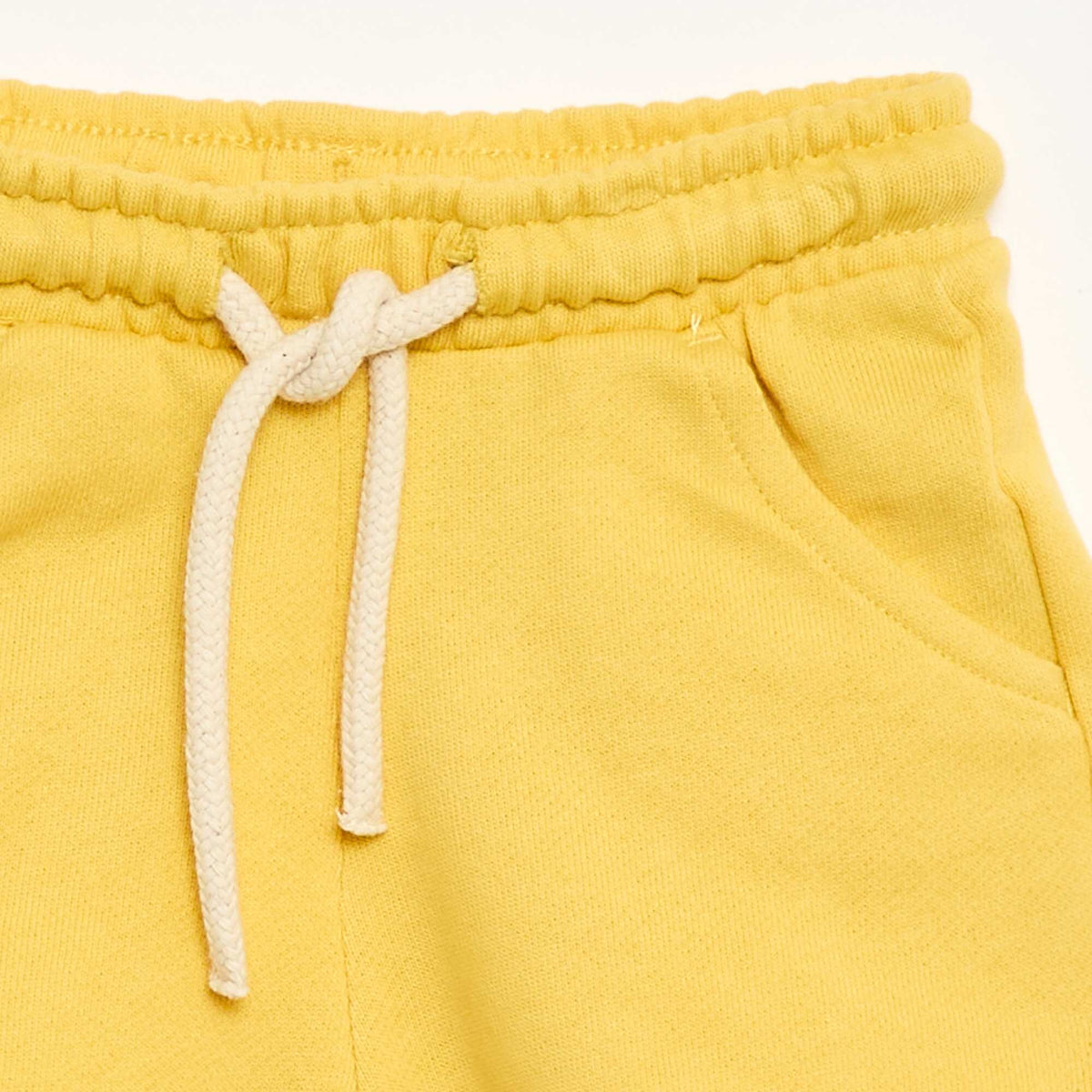 Pantalón corto de felpa ligero liso AMARILLO