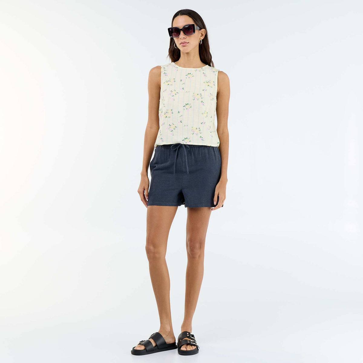 Pantalón corto de lino mezclado AZUL