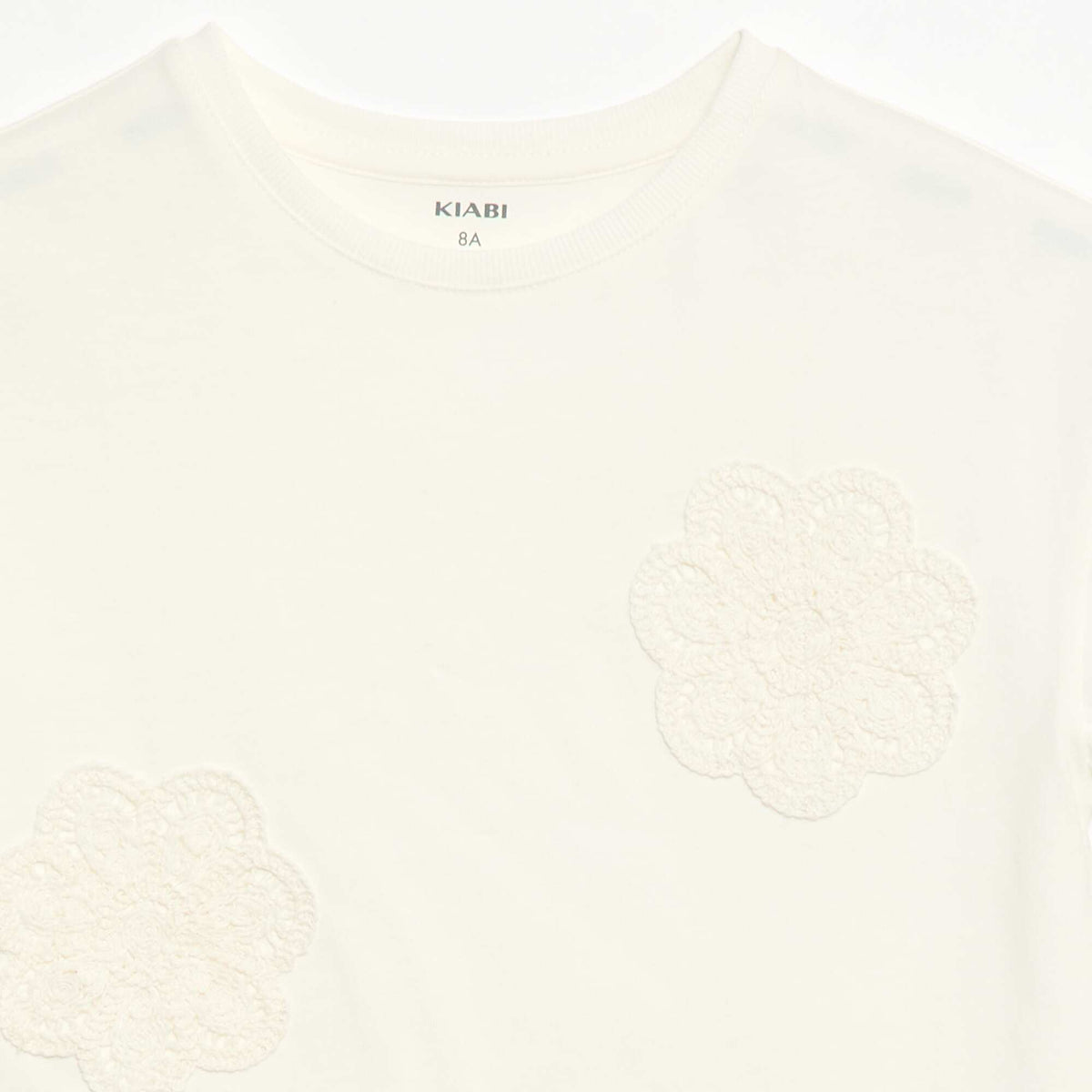 Camiseta con flores de macramé BLANCO
