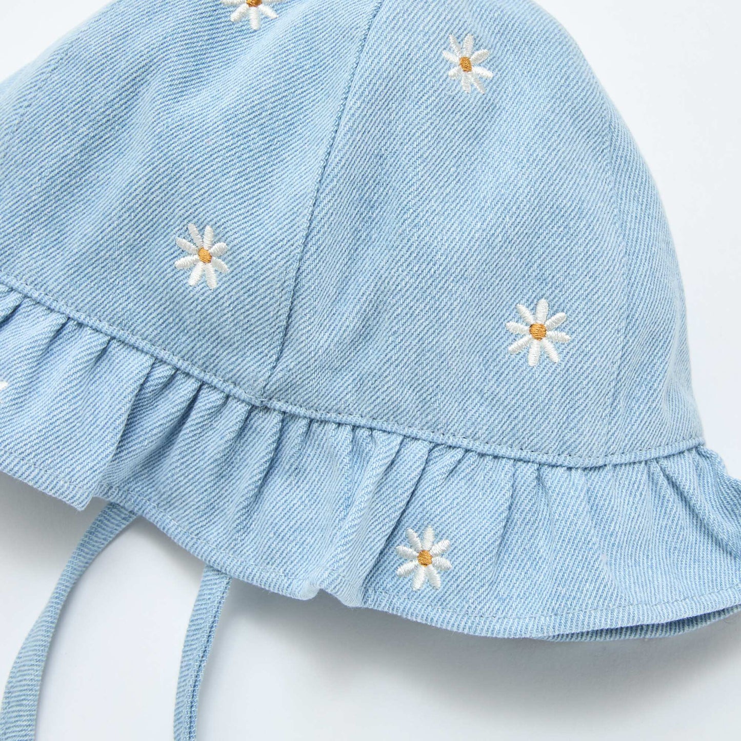 Sombrero de pescador jean bordado con flores AZUL